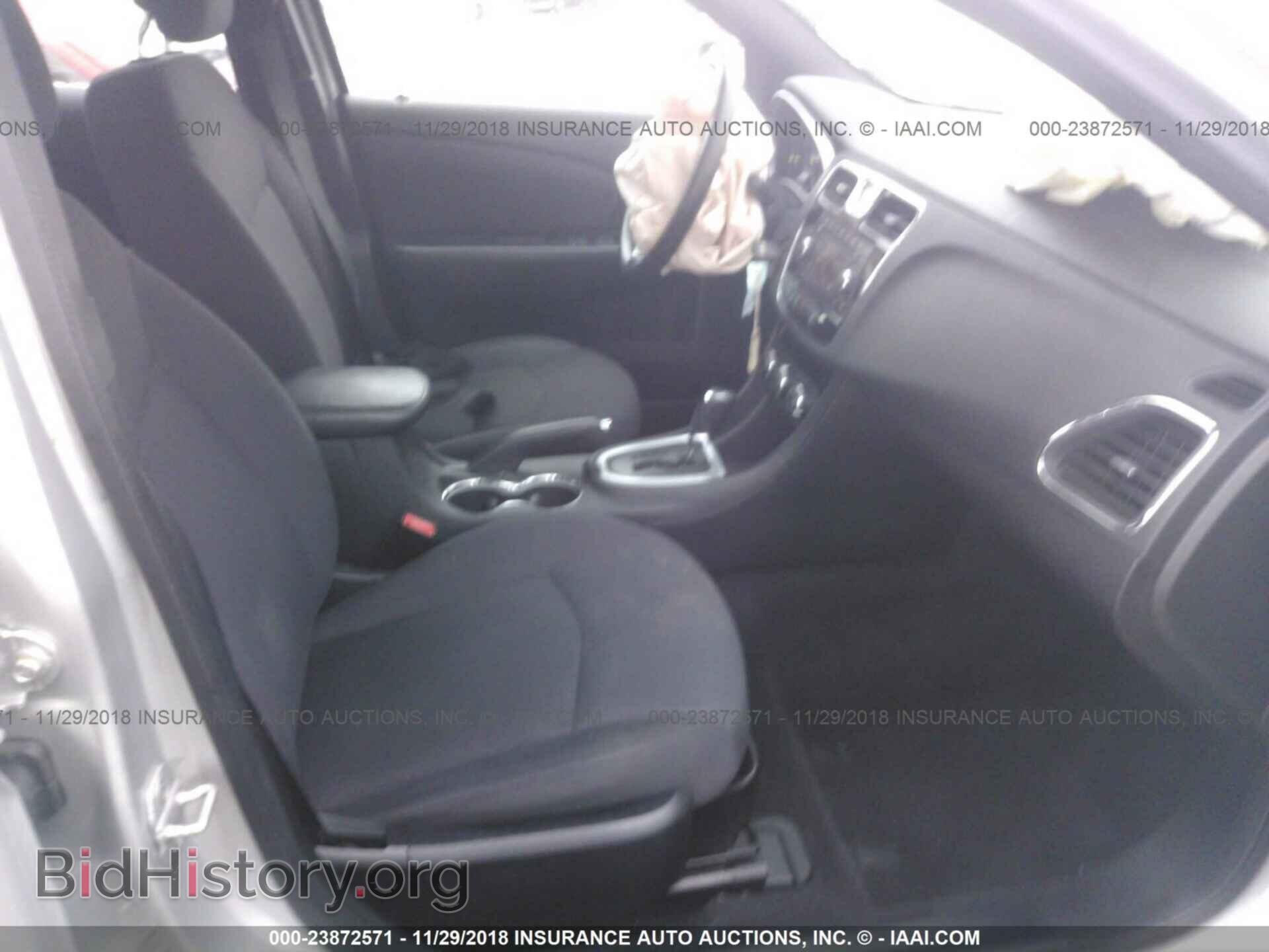 2012 Chrysler 200 - VIN: 1C3CCBBB7CN283488 - Фото 5