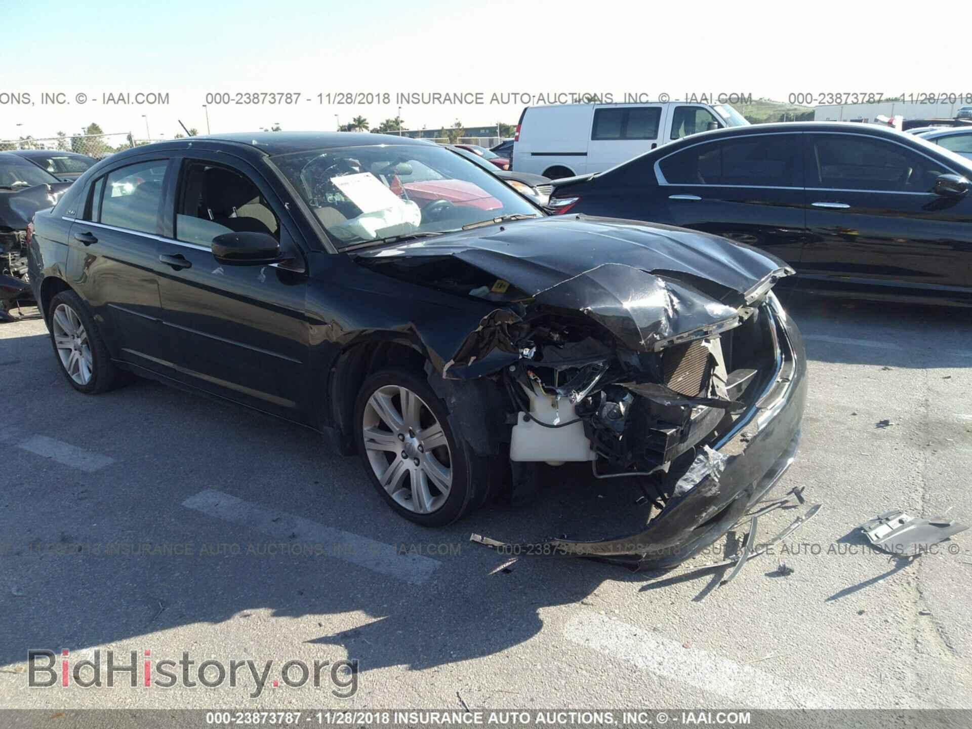 Photo 1C3CCBBB4DN666015 - CHRYSLER 200 2013