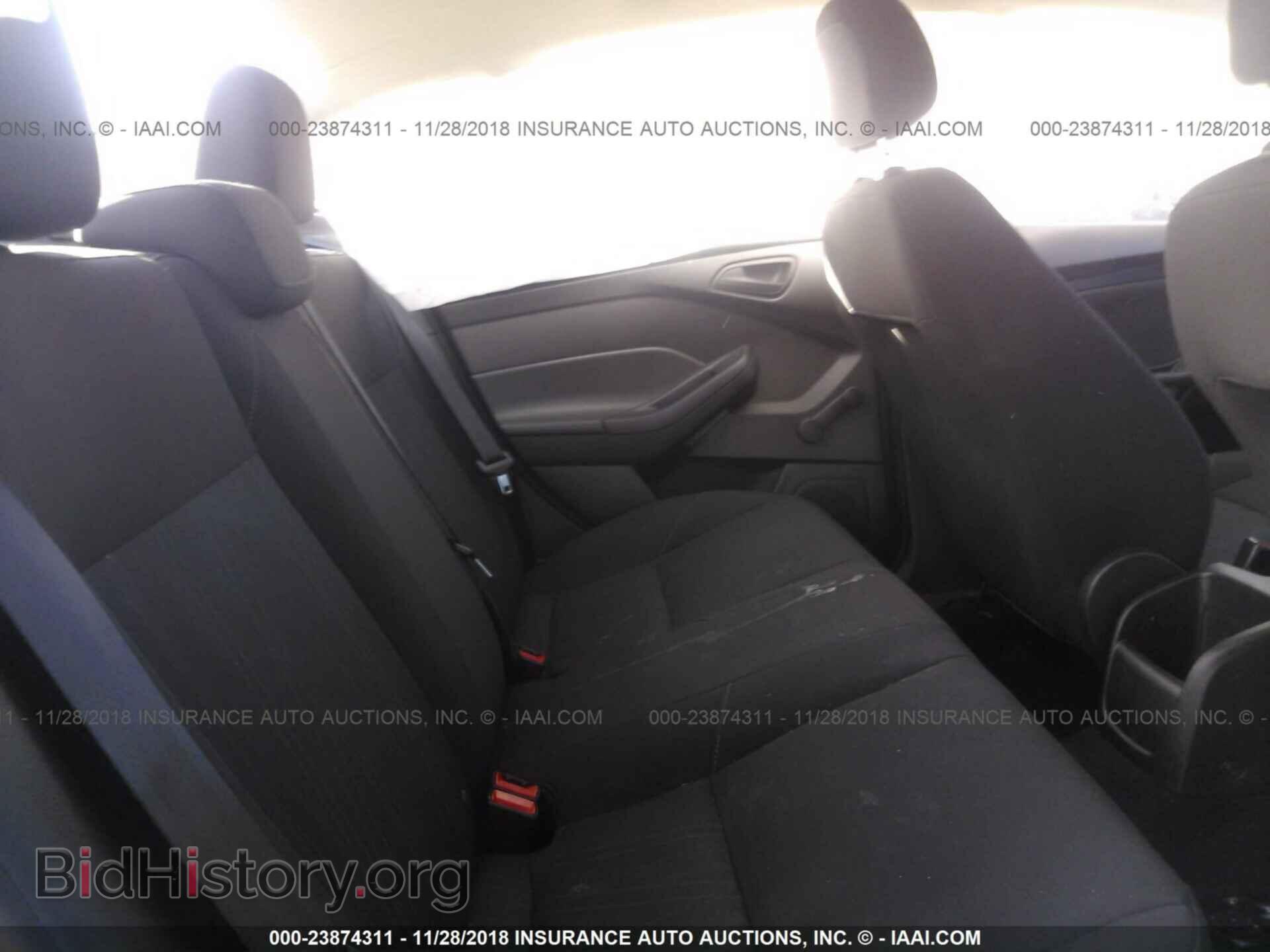 2016 Ford Focus - VIN: 1FADP3E22GL245759 - Фото 8