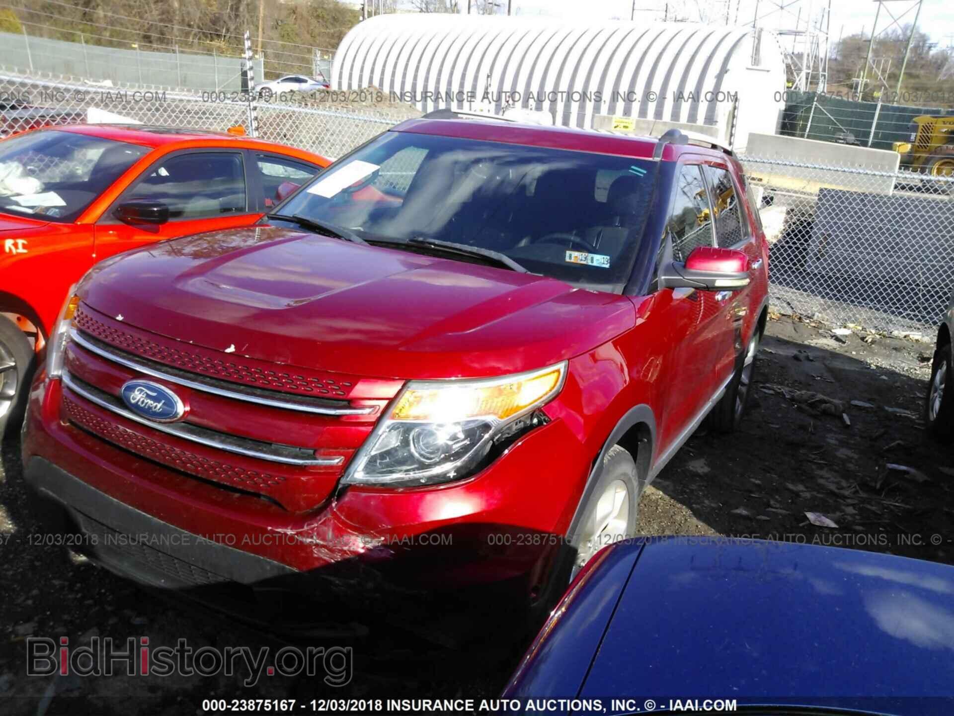 2011 Ford Explorer - VIN: 1FMHK8F83BGA24100 - Фото 2