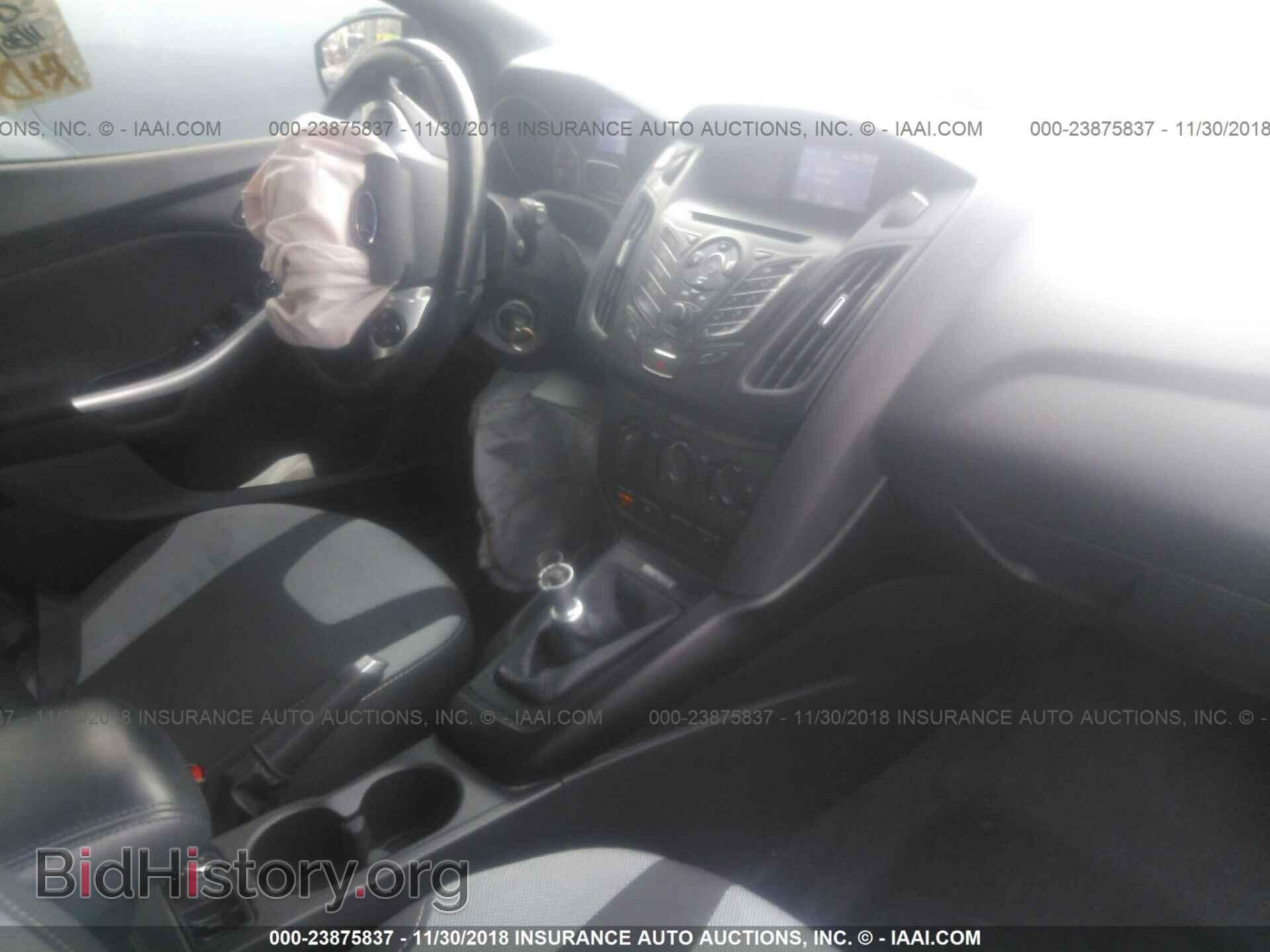 2014 Ford Focus - VIN: 1FADP3L99EL122683 - Photo 5