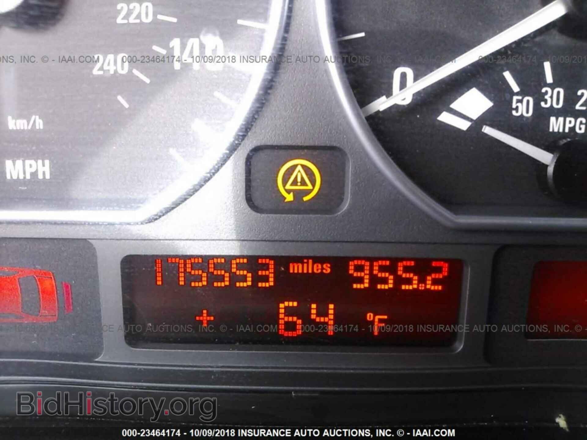 2005 BMW 330 - VIN: WBAEV53415KM39199 - Фото 7