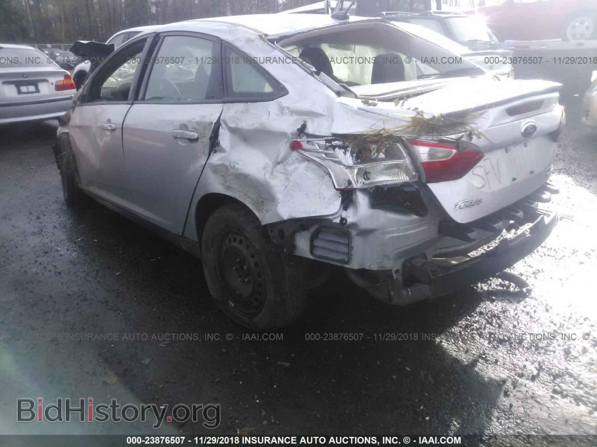 2014 Ford Focus - VIN: 1FADP3F29EL443122 - Фото 3