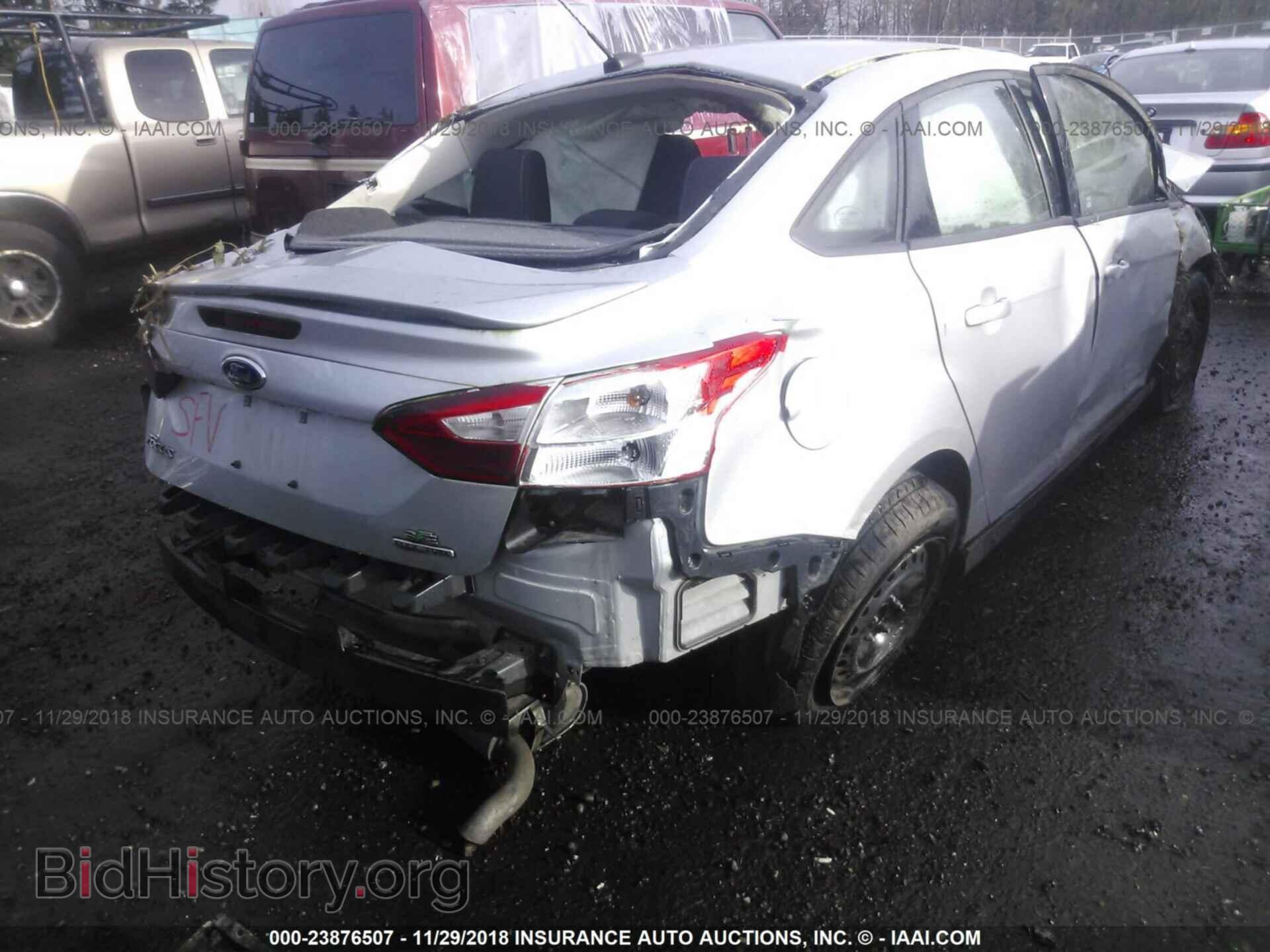 2014 Ford Focus - VIN: 1FADP3F29EL443122 - Фото 4