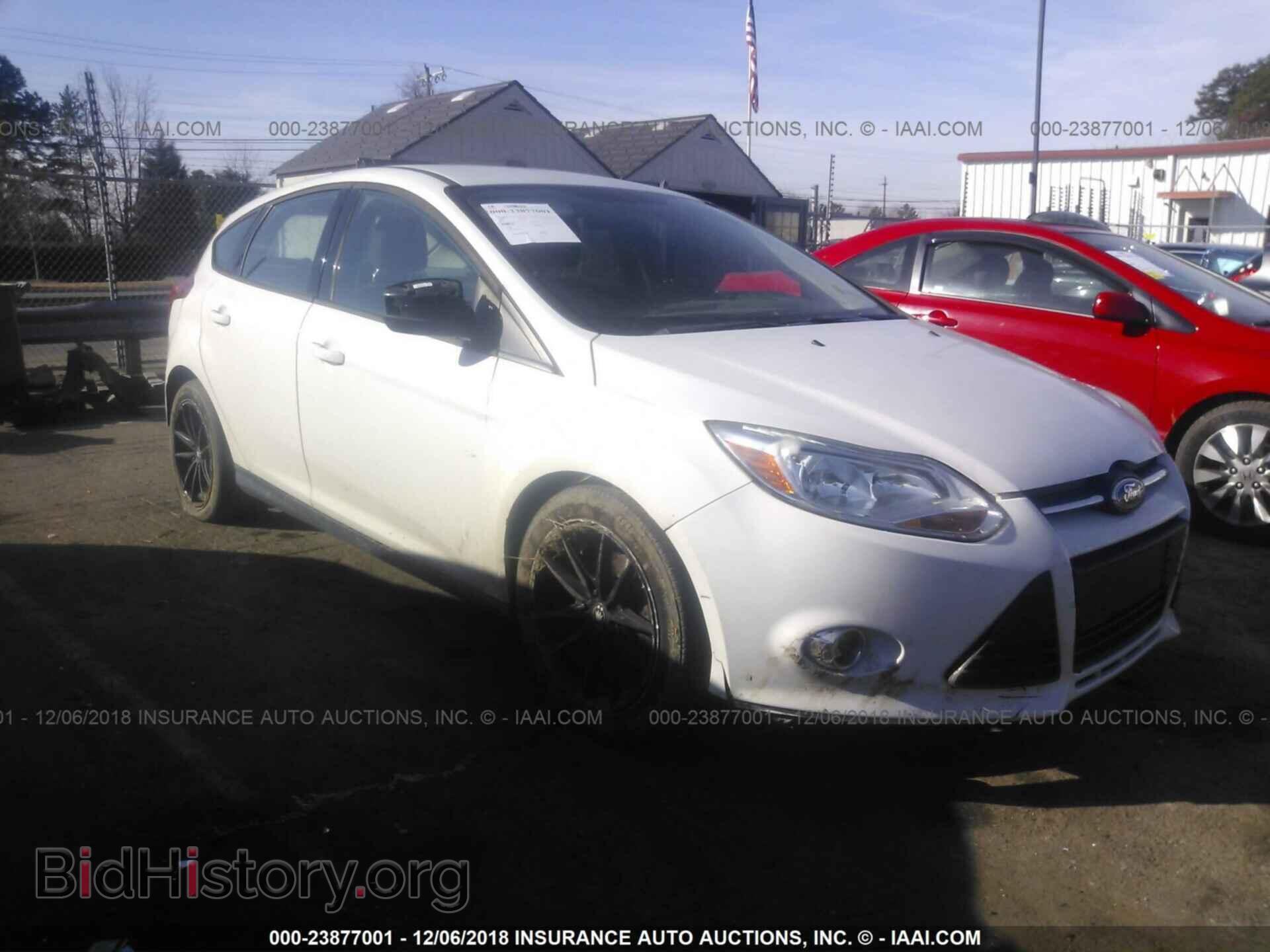 Photo 1FAHP3K25CL387670 - FORD FOCUS 2012