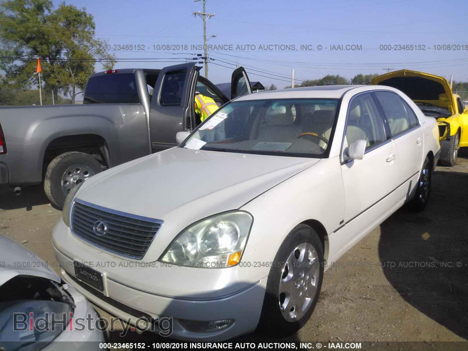 2001 LEXUS LS - VIN: JTHBN30FX10021437 - Photo 2