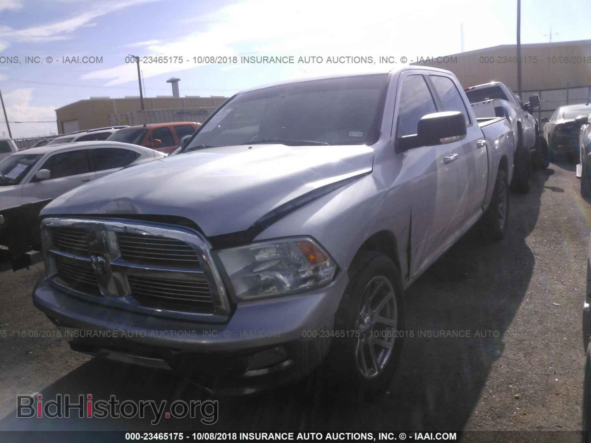 2010 DODGE RAM 1500 - VIN: 1D7RB1CT7AS122265 - Фото 2