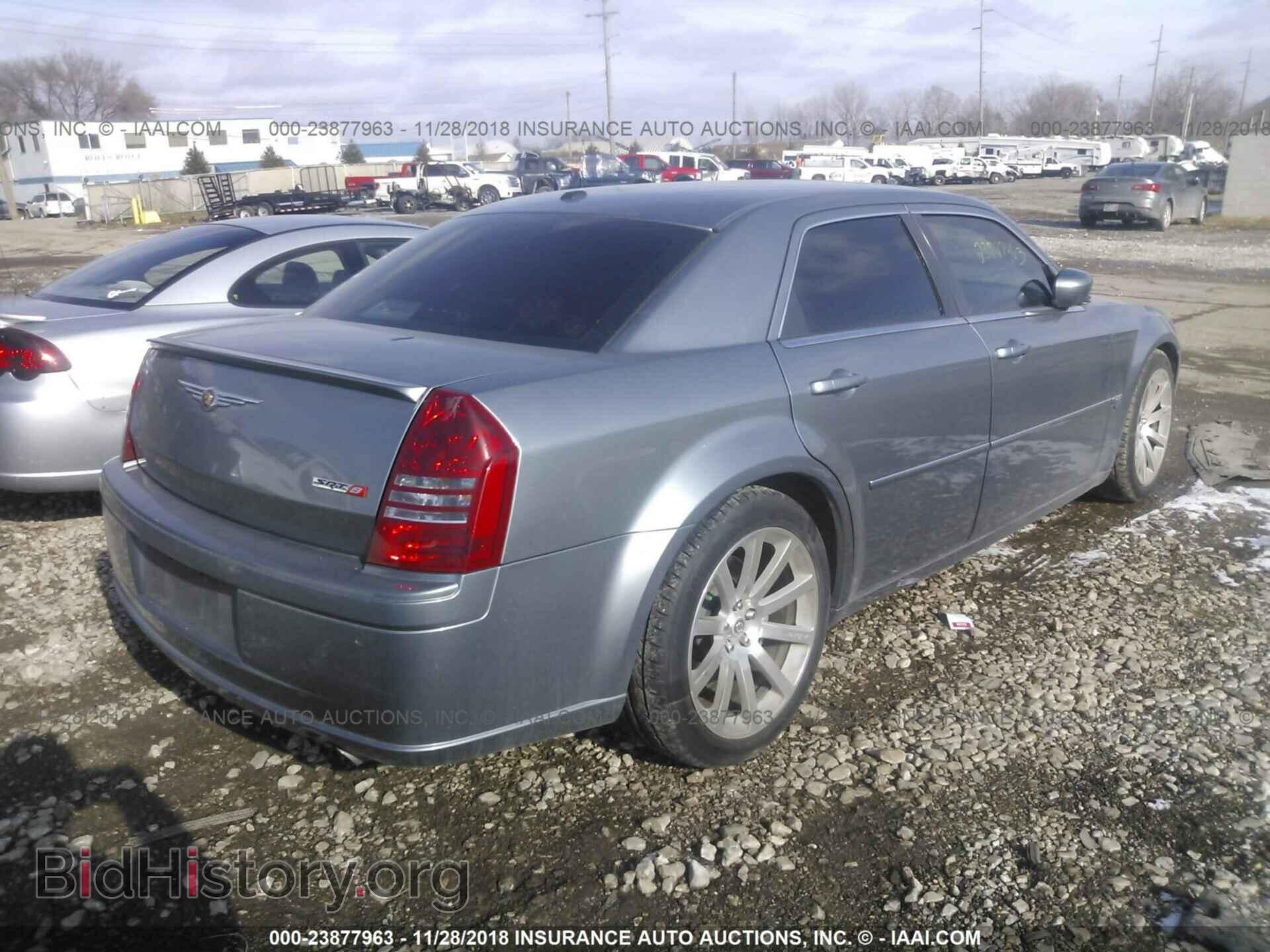2006 CHRYSLER 300C - VIN: 2C3LA73W66H370610 - Фото 4