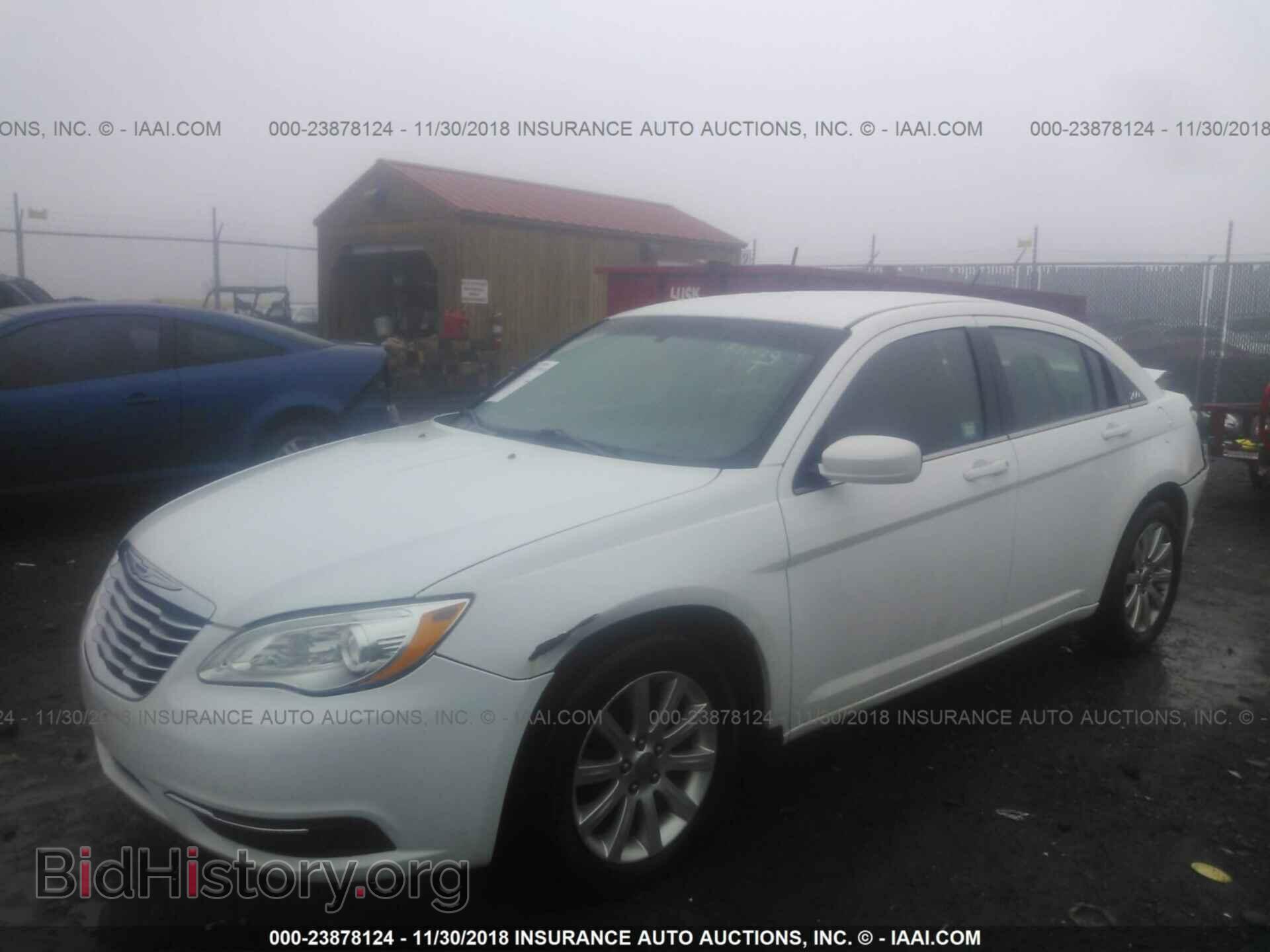 2013 CHRYSLER 200 - VIN: 1C3CCBBB0DN696287 - Фото 2