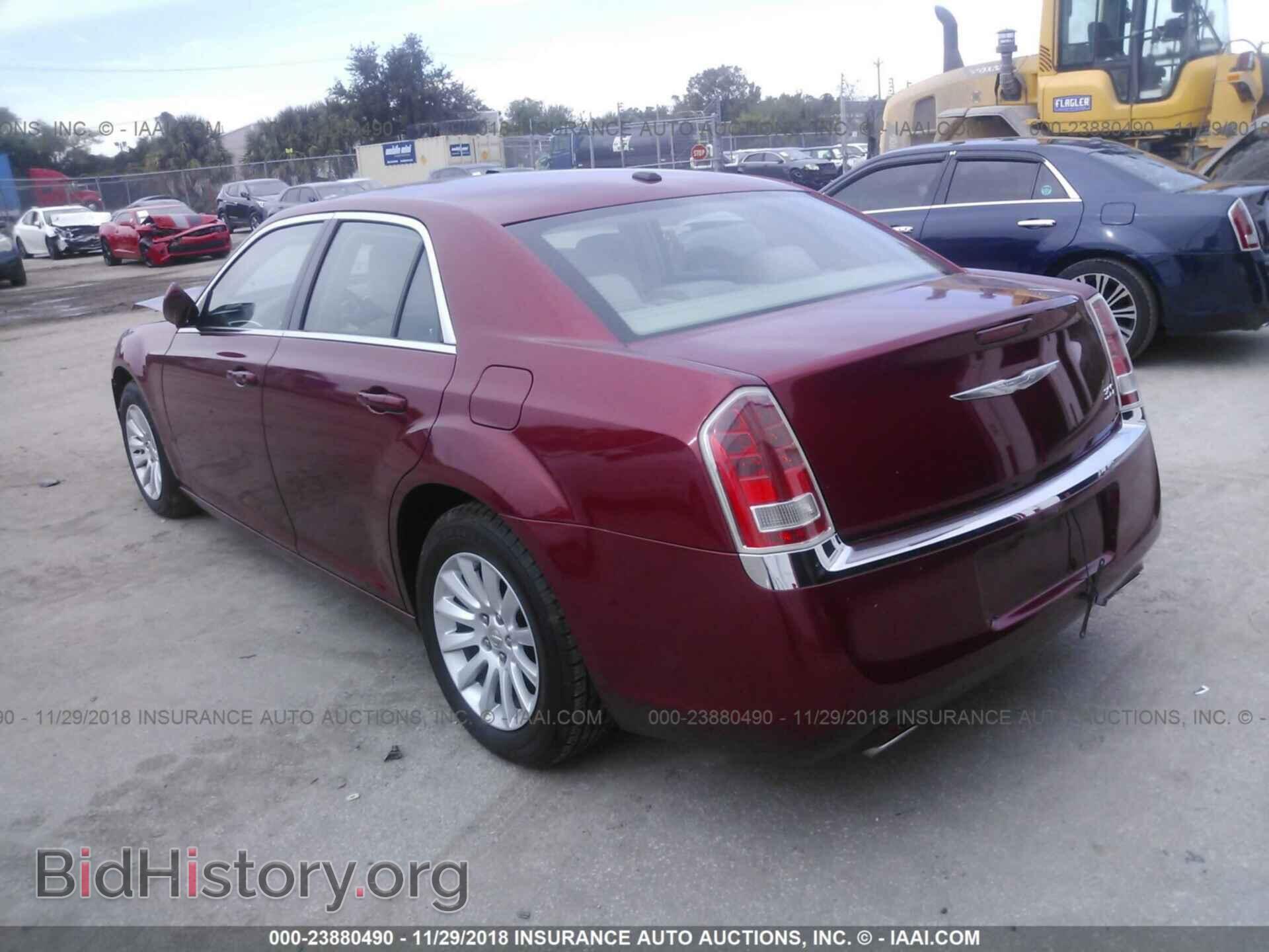 2012 CHRYSLER 300 - VIN: 2C3CCAAG4CH312834 - Фото 3