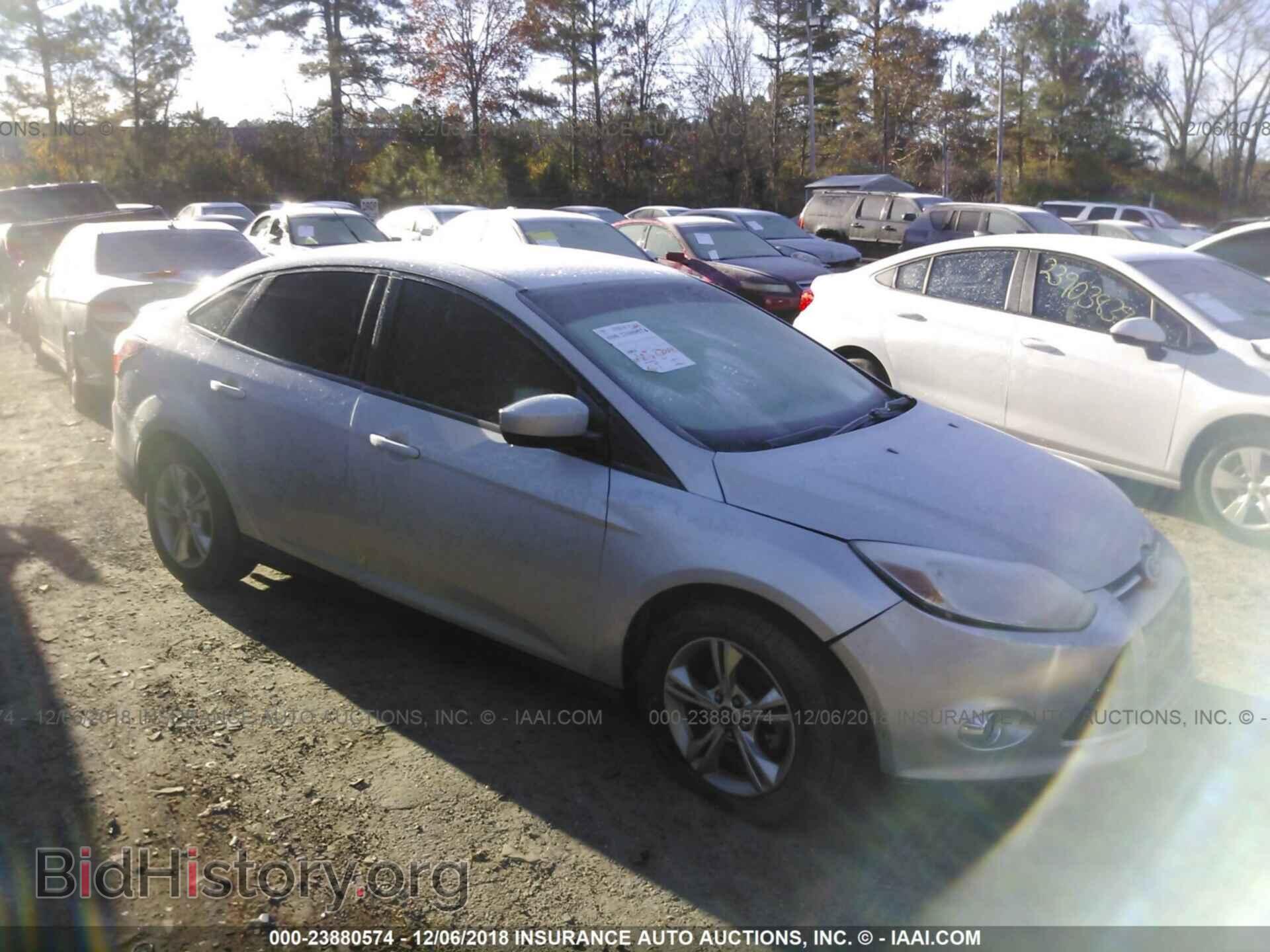 Photo 1FAHP3F24CL420295 - FORD FOCUS 2012