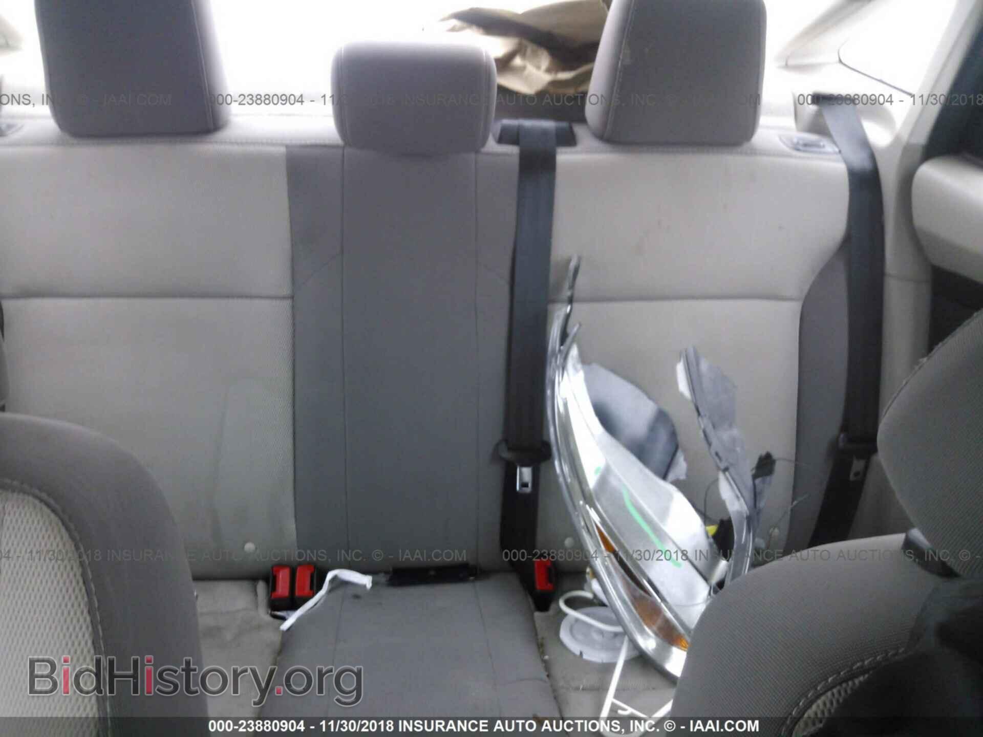 2014 Ford Focus - VIN: 1FADP3F22EL109899 - Photo 8