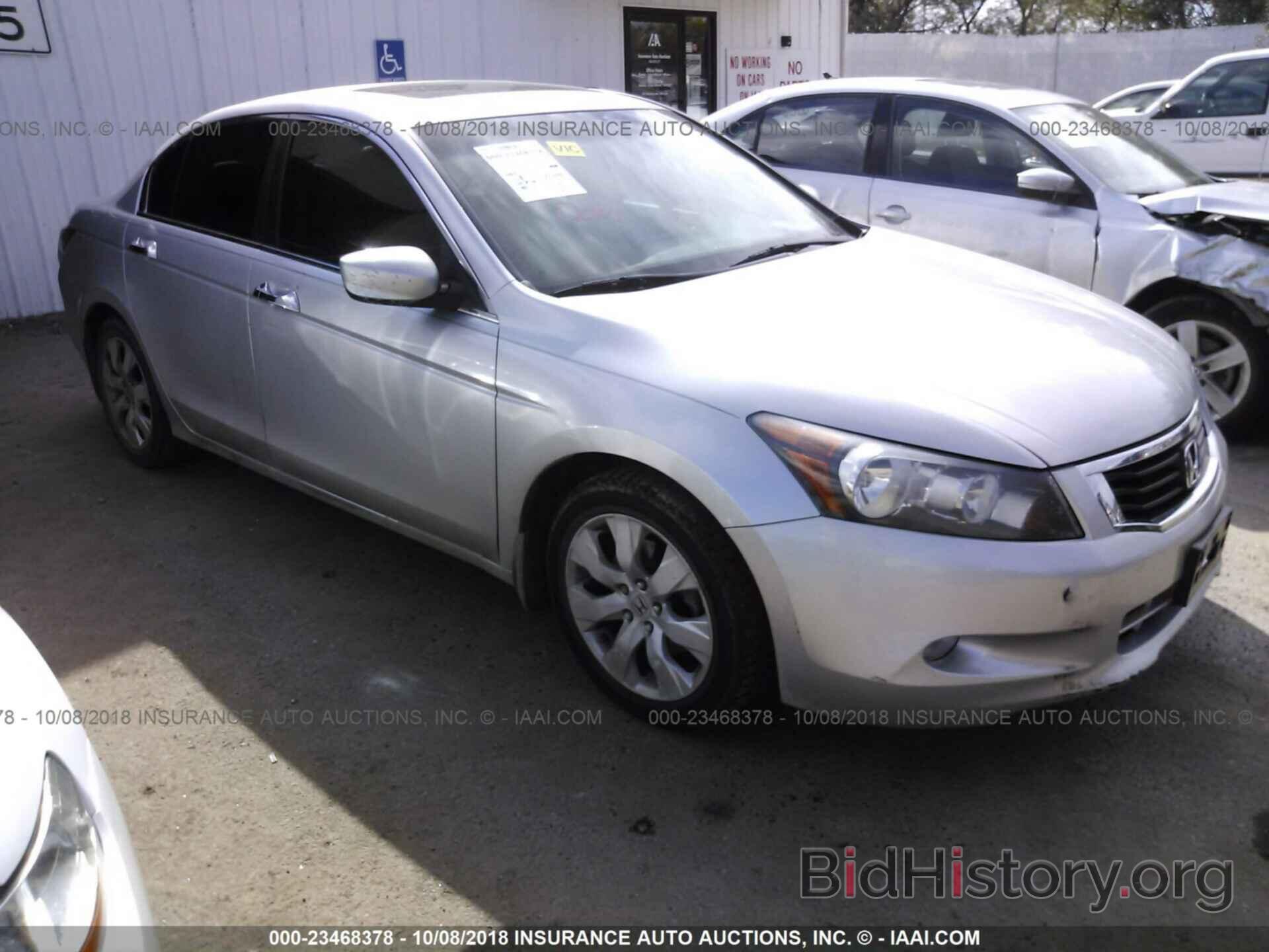 Photo 1HGCP36898A063354 - HONDA ACCORD 2008