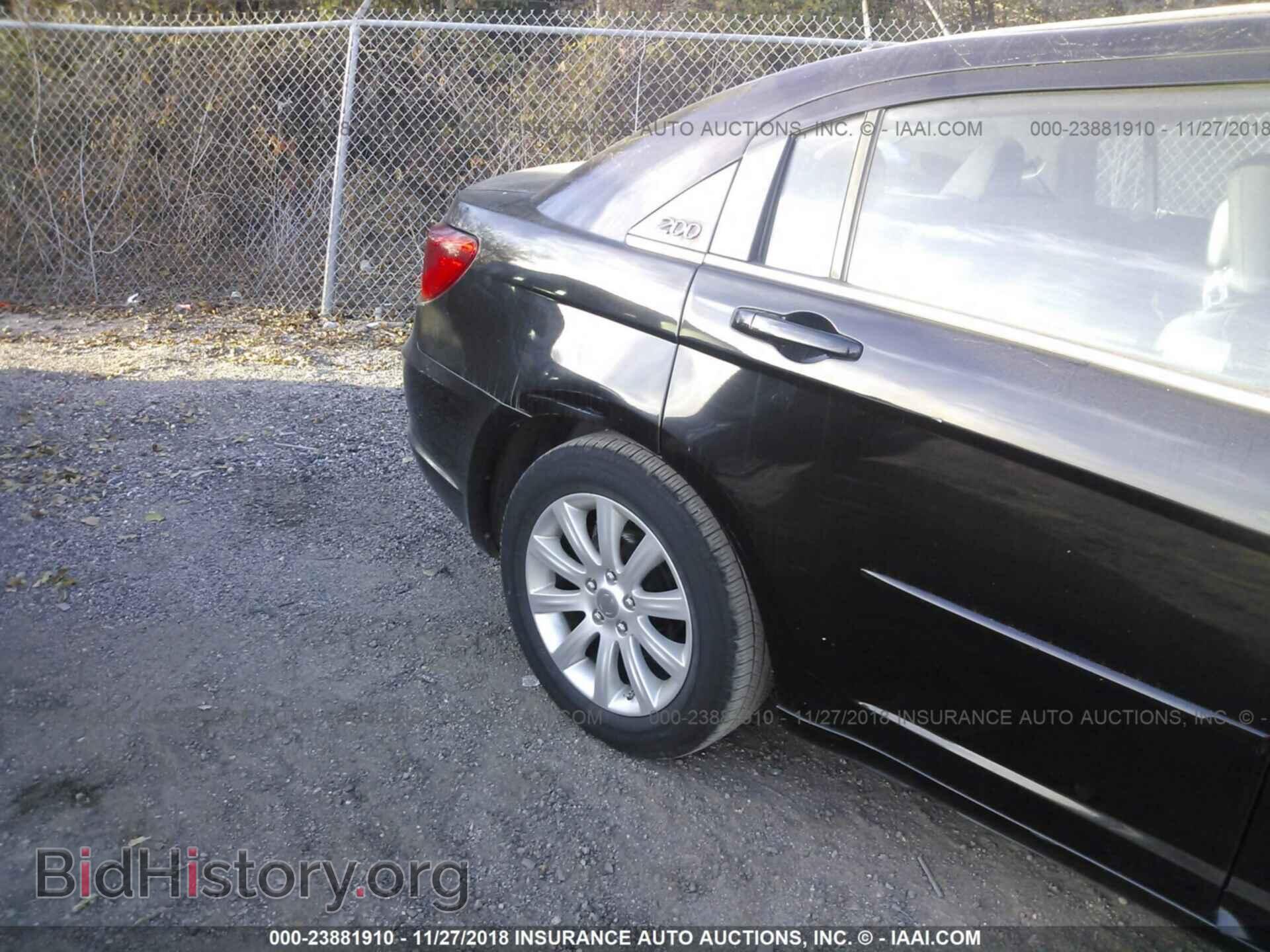 2013 Chrysler 200 - VIN: 1C3CCBBB8DN666177 - Photo 6