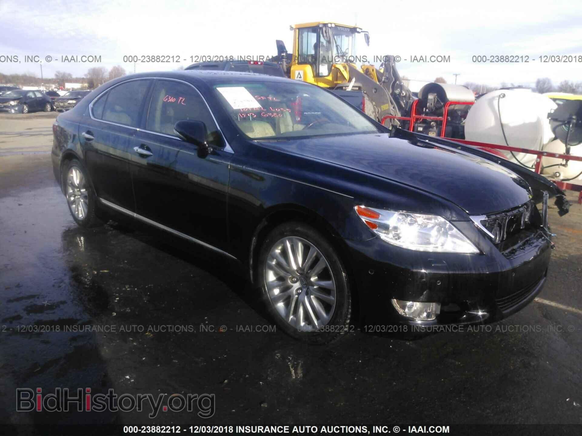 Photo JTHBL5EF6B5103437 - LEXUS LS 2011