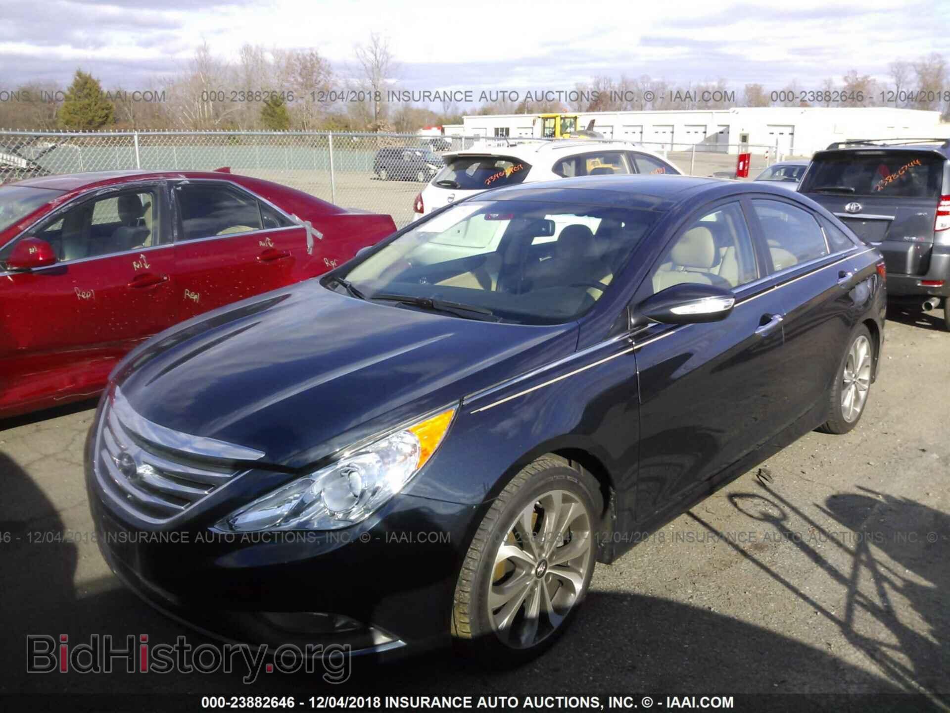 2014 Hyundai Sonata - VIN: 5NPEC4AB6EH854862 - Фото 2