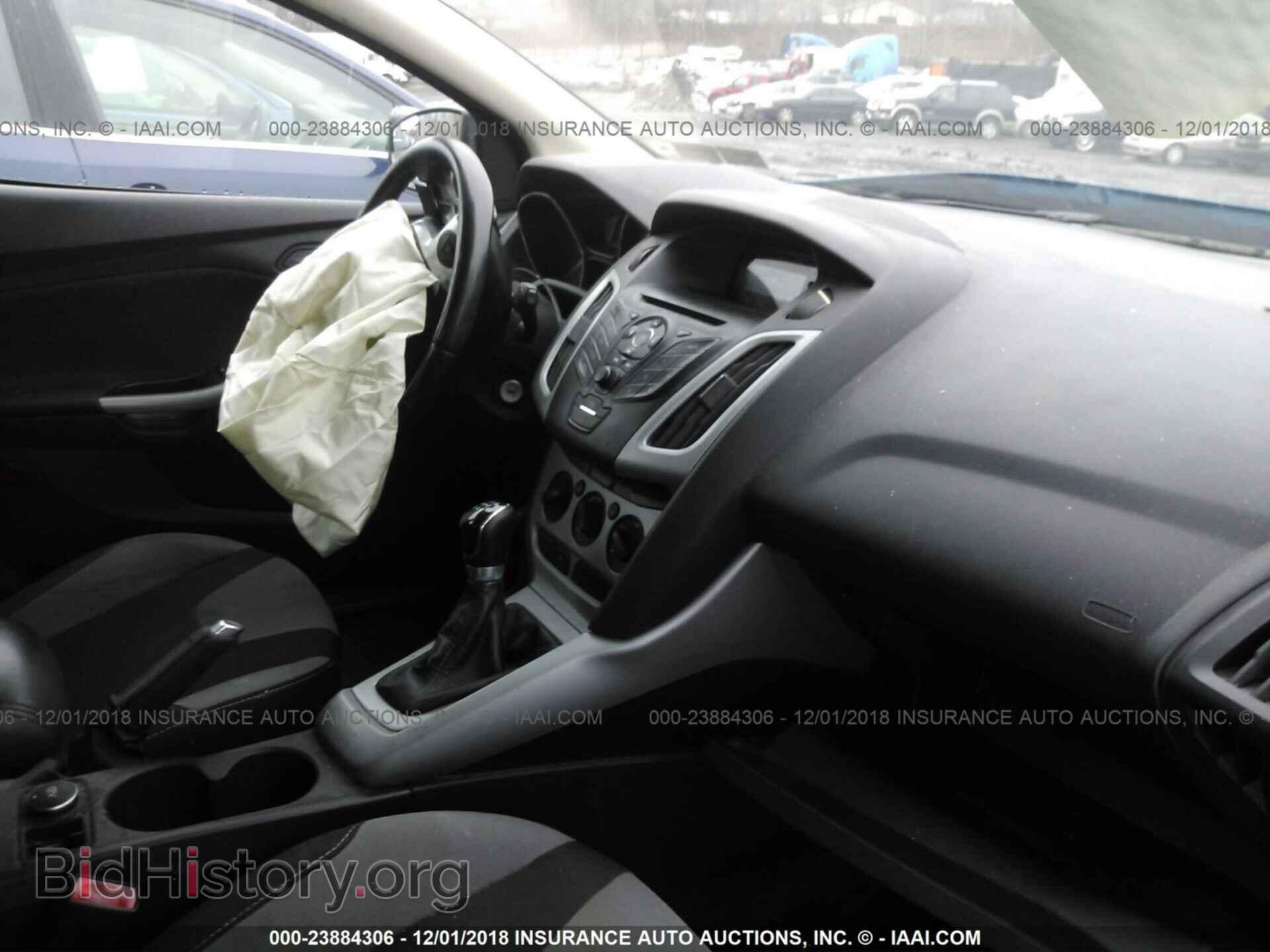 2012 Ford Focus - VIN: 1FAHP3K29CL182837 - Photo 5