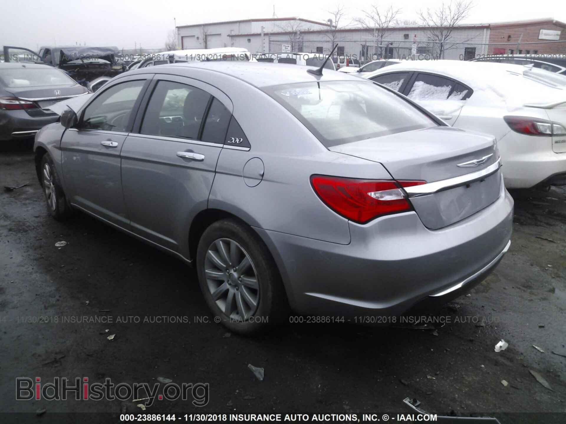 2013 CHRYSLER 200 - VIN: 1C3CCBCGXDN724168 - Фото 3