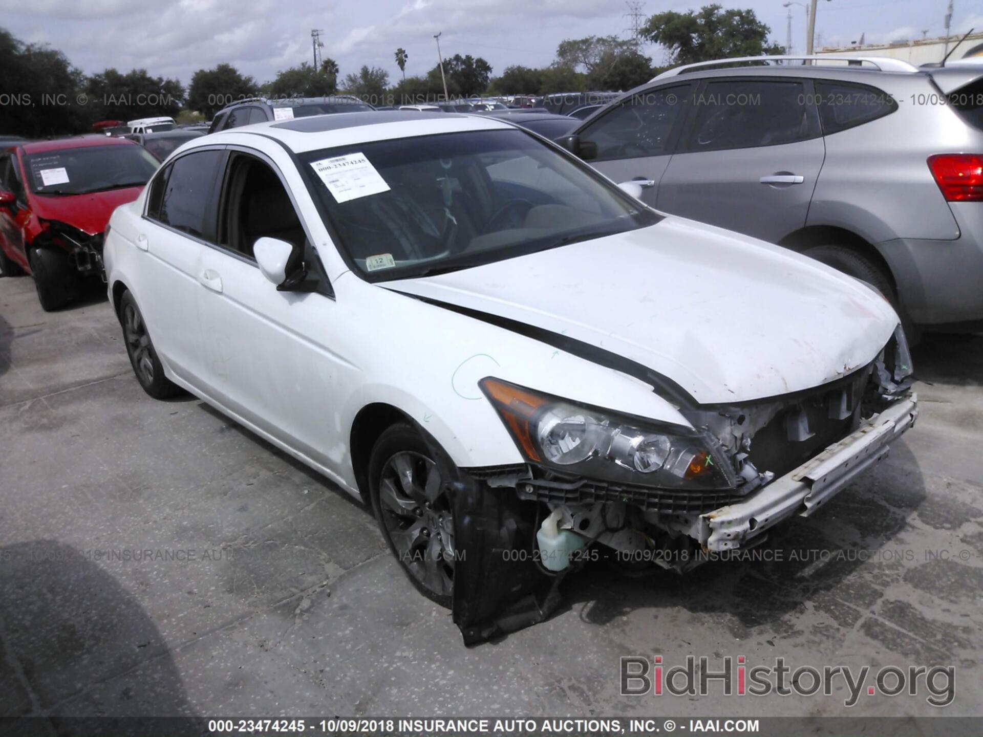 Photo 1HGCP26898A059587 - HONDA ACCORD 2008