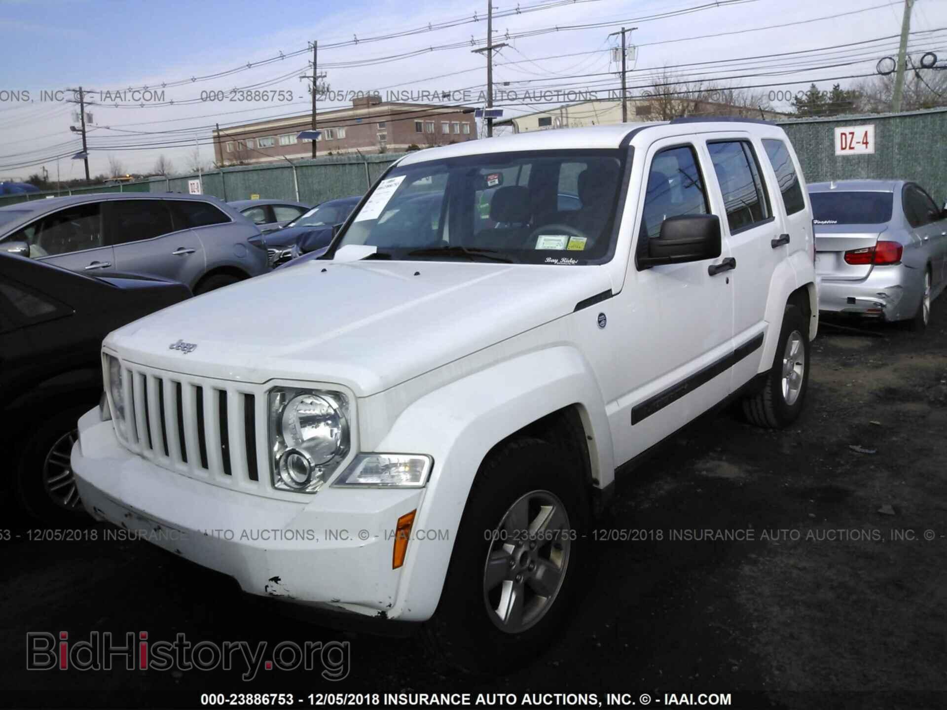 2012 Jeep Liberty - VIN: 1C4PJMAK9CW158521 - Фото 2