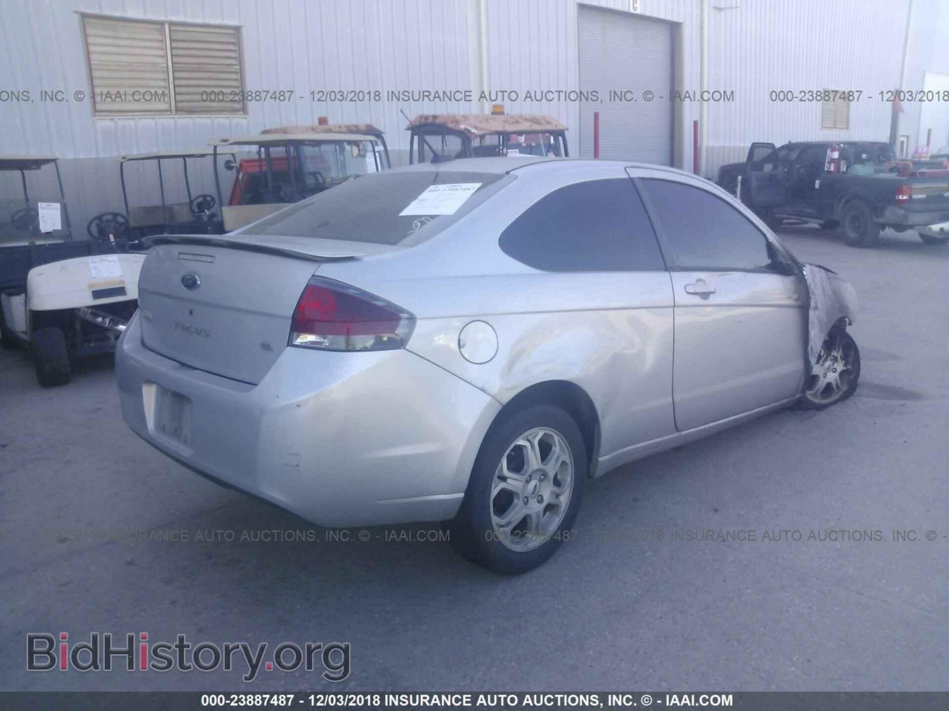 2009 FORD FOCUS - VIN: 1FAHP32N79W147554 - Фото 4