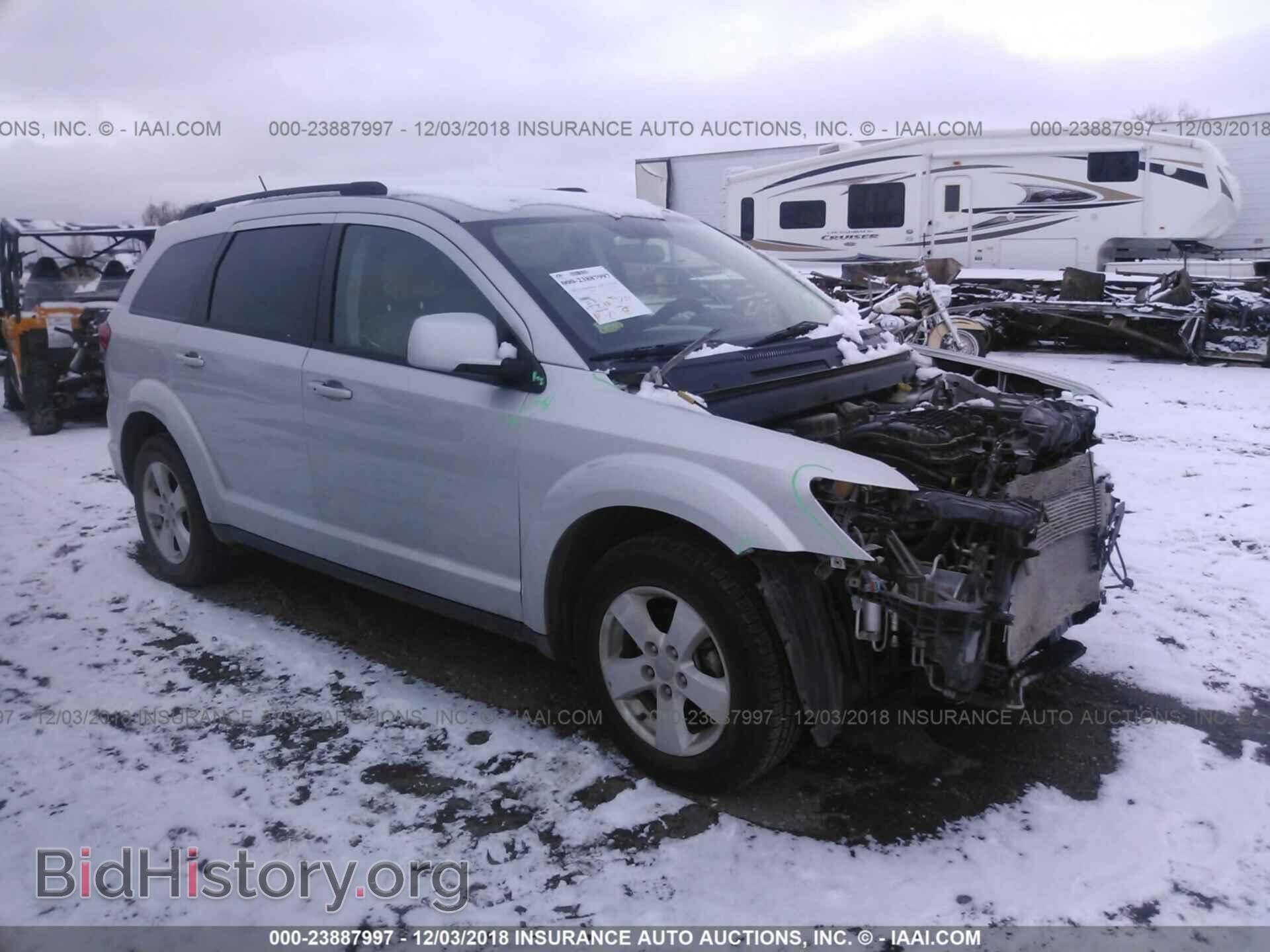 Фотография 3D4PH1FG1BT552956 - DODGE JOURNEY 2011