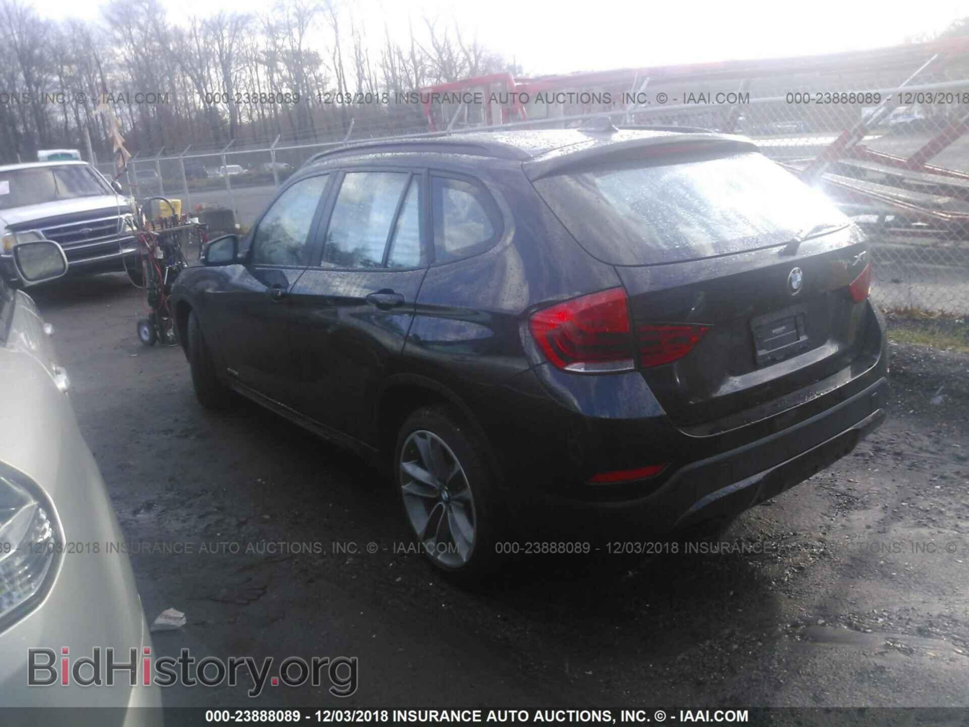 2015 BMW X1 - VIN: WBAVL1C50FVY41660 - Фото 3