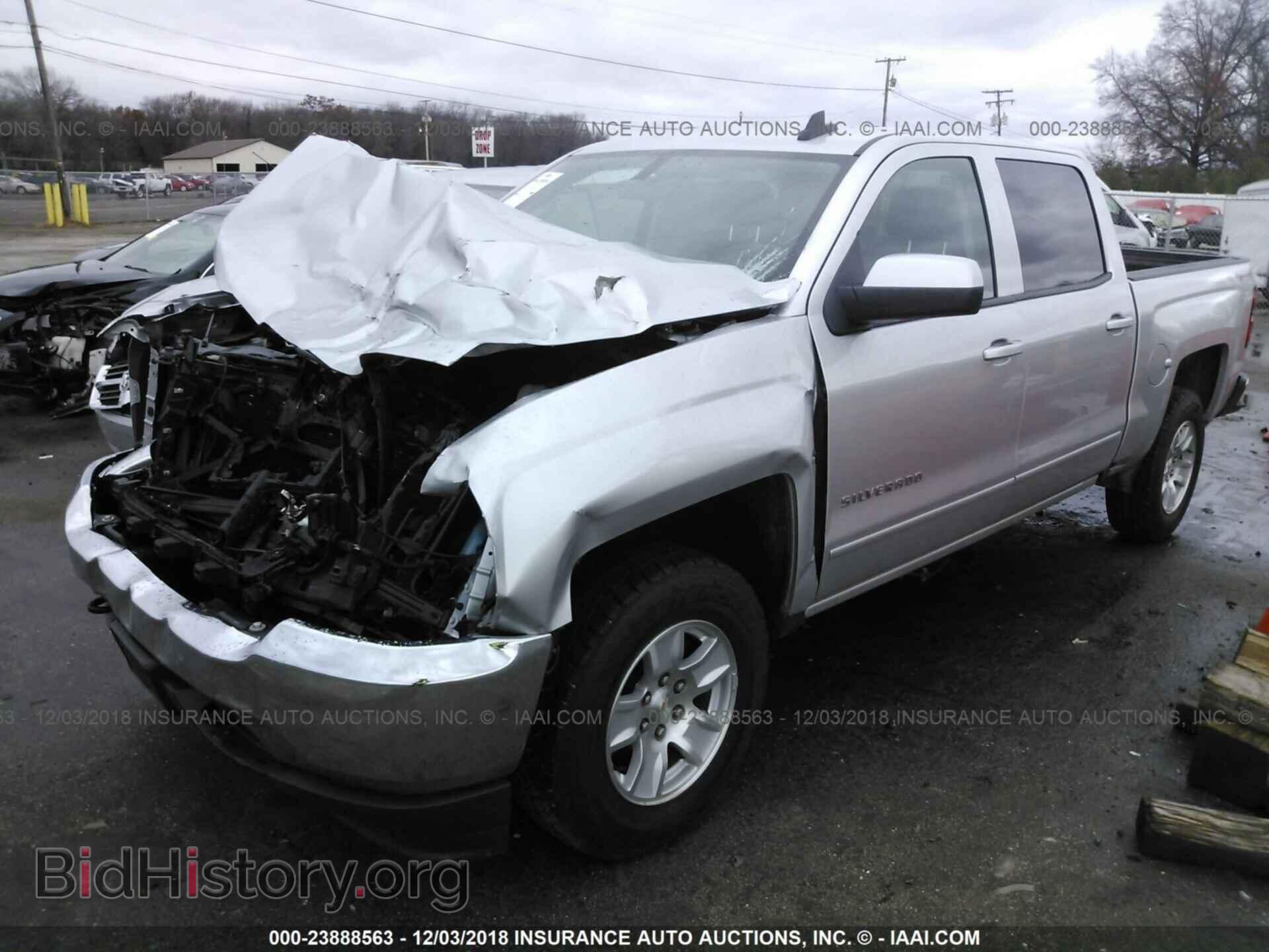 2017 CHEVROLET SILVERADO - VIN: 3GCUKREC2HG337313 - Фото 2