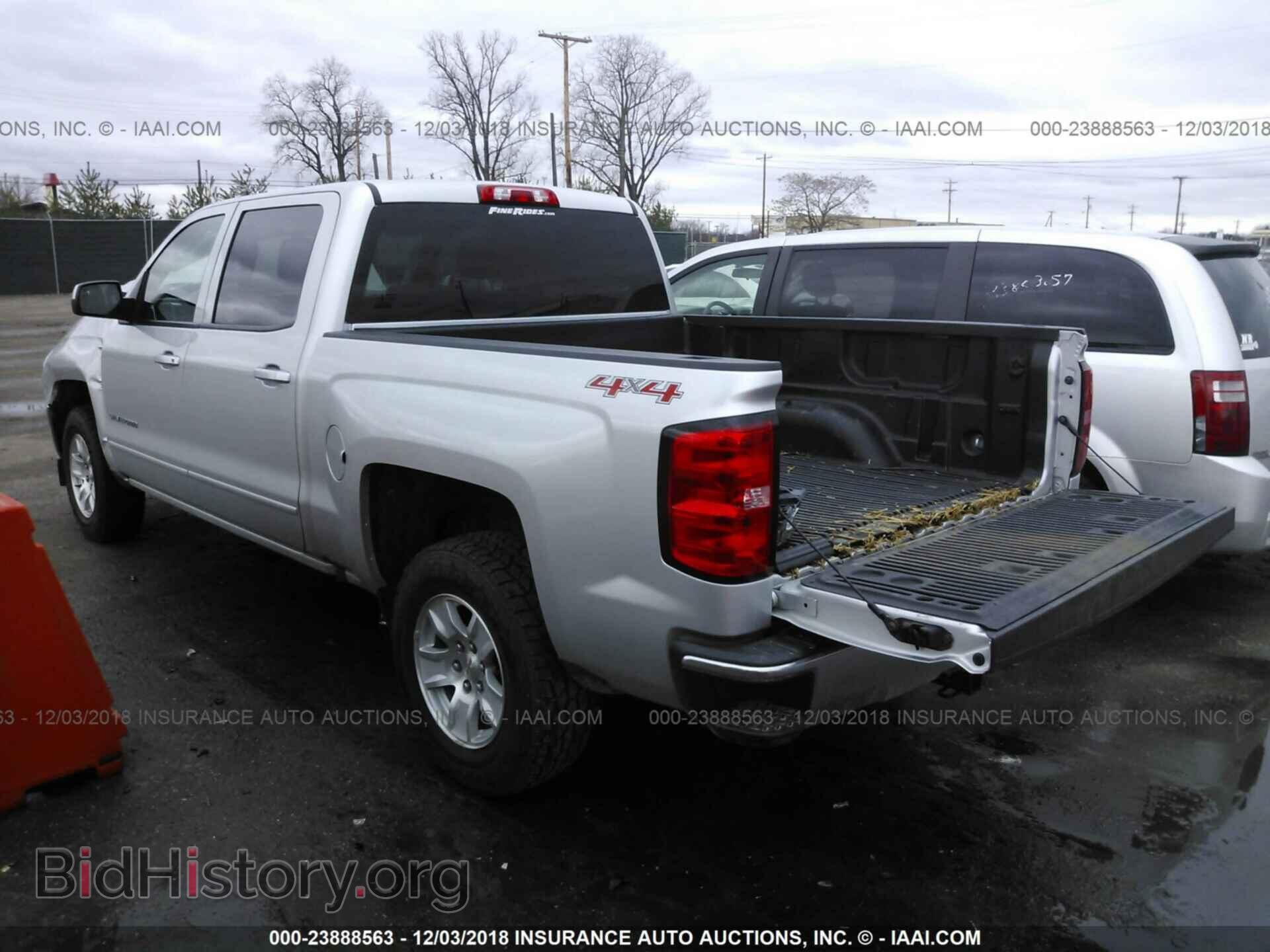 2017 CHEVROLET SILVERADO - VIN: 3GCUKREC2HG337313 - Фото 3