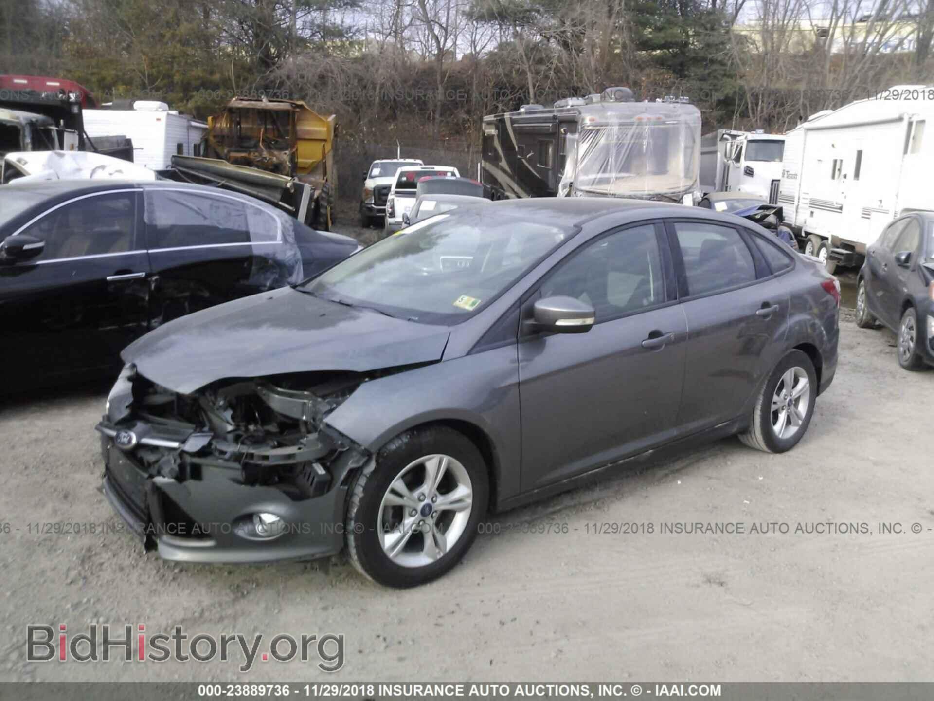 2012 Ford Focus - VIN: 1FAHP3F29CL445113 - Photo 2