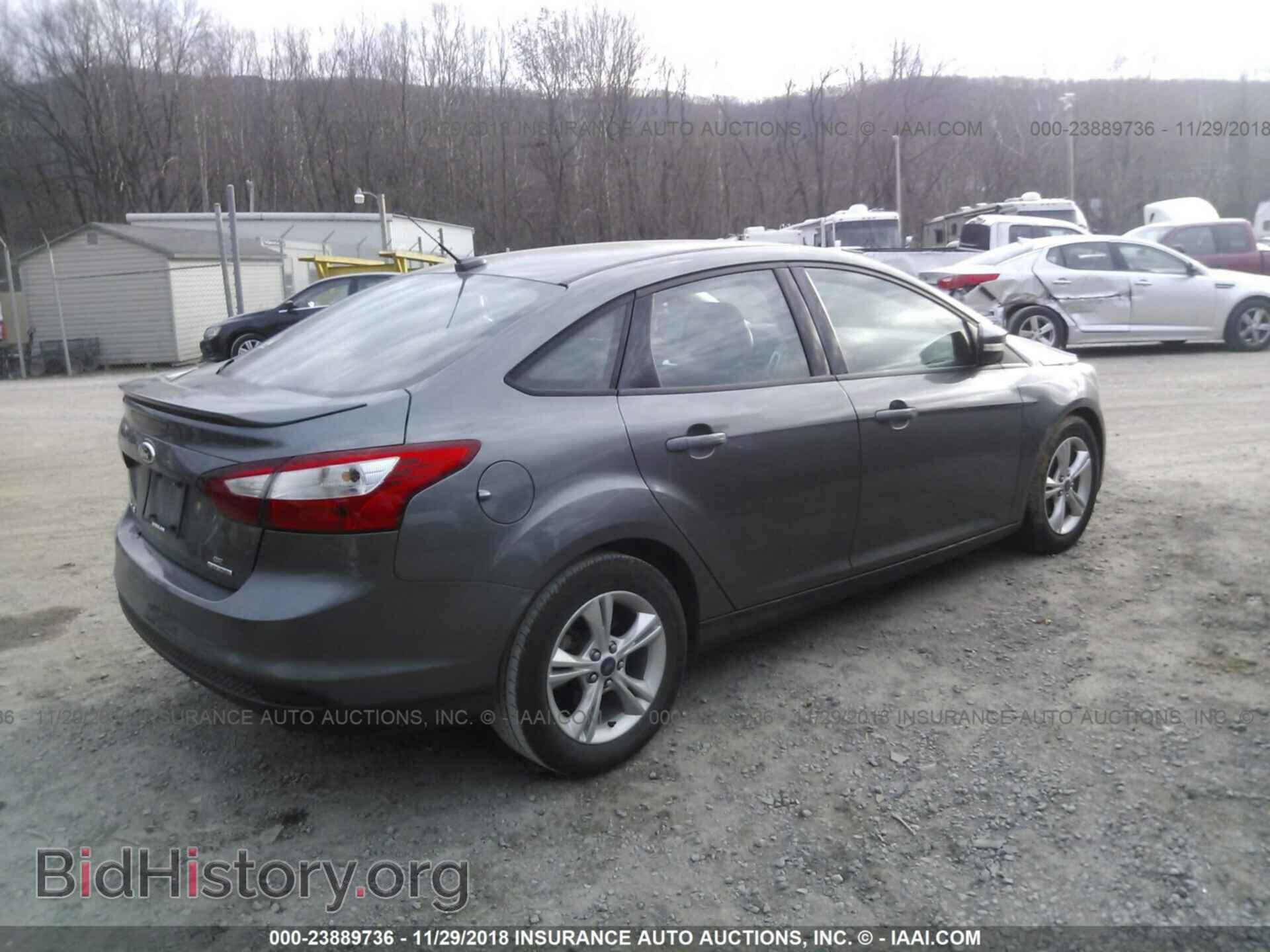 2012 Ford Focus - VIN: 1FAHP3F29CL445113 - Photo 4