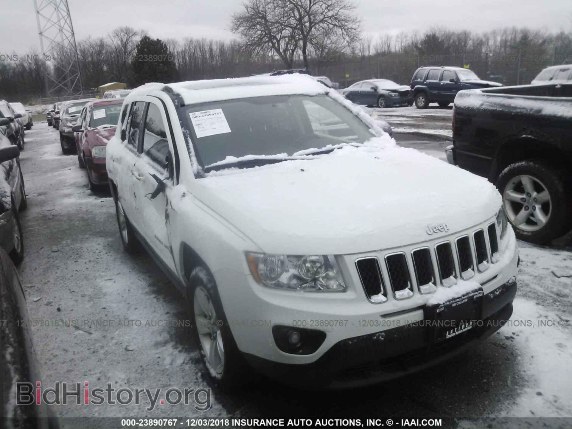 Фотография 1J4NF1FB9BD252015 - JEEP COMPASS 2011