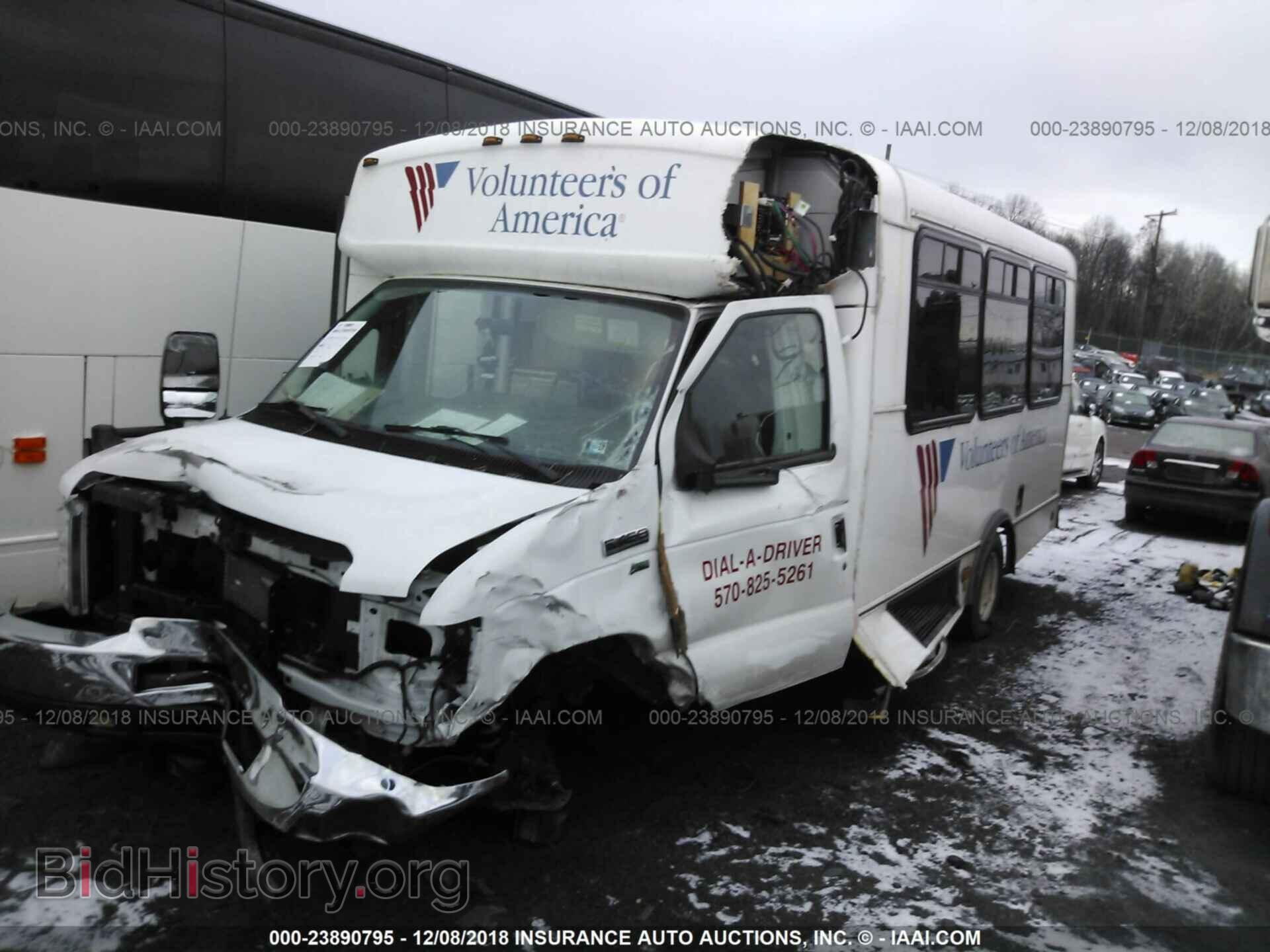 2015 FORD ECONOLINE - VIN: 1FDEE4FL7FDA11946 - Фото 2