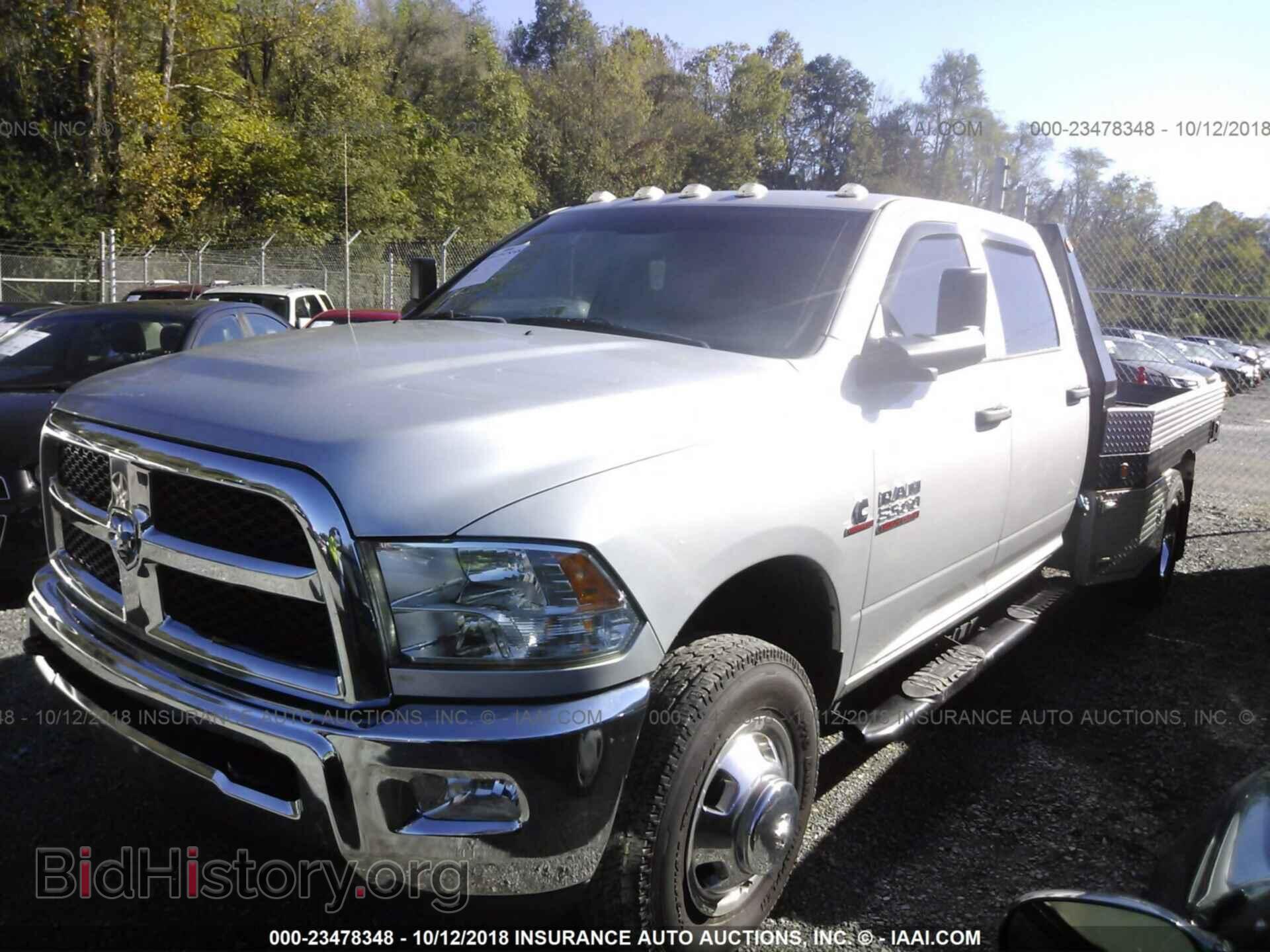 2015 RAM 3500 - VIN: 3C7WRTCL5FG637660 - Photo 2