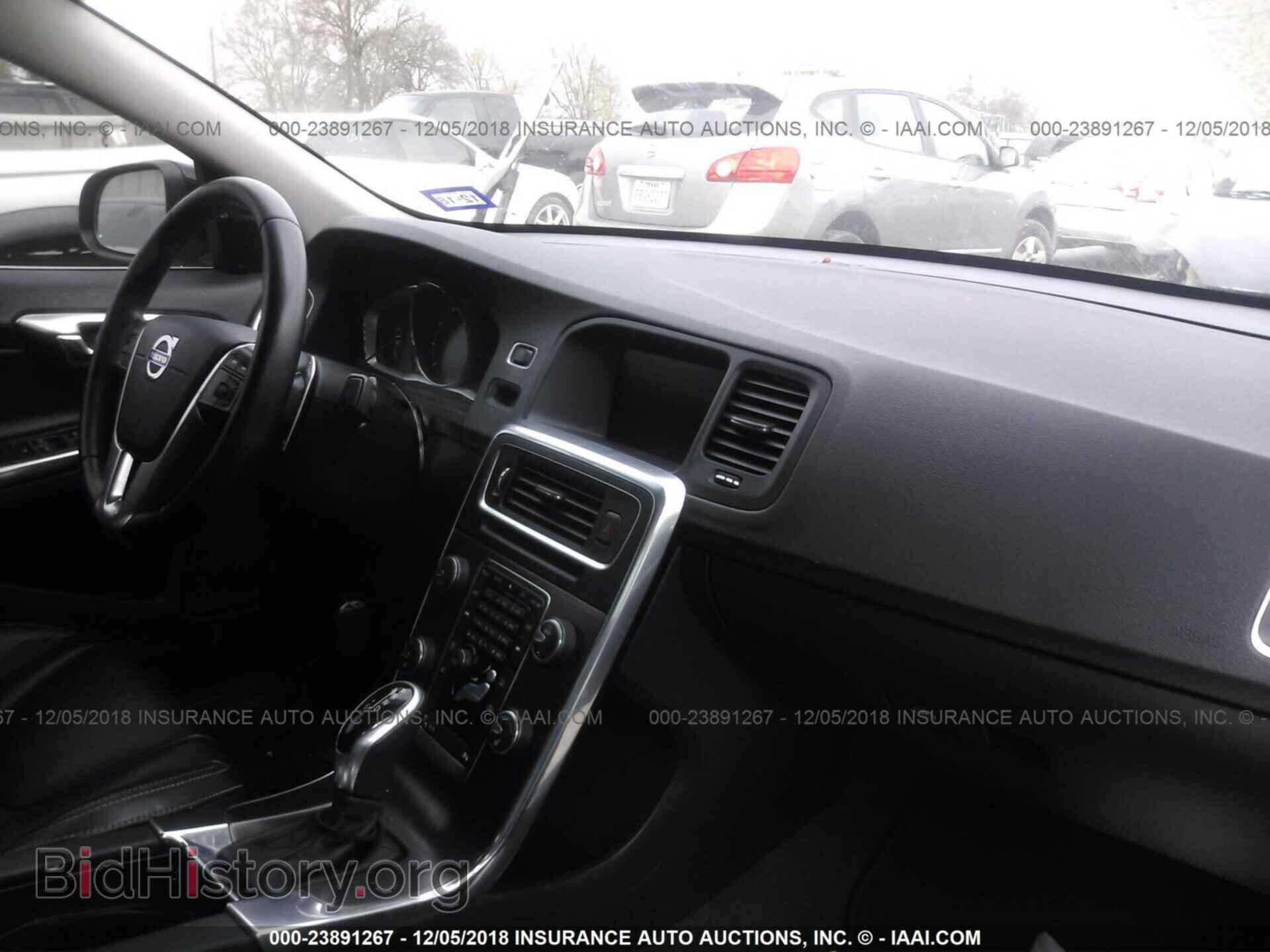 2014 VOLVO S60 - VIN: YV1612FS6E2292058 - Фото 5