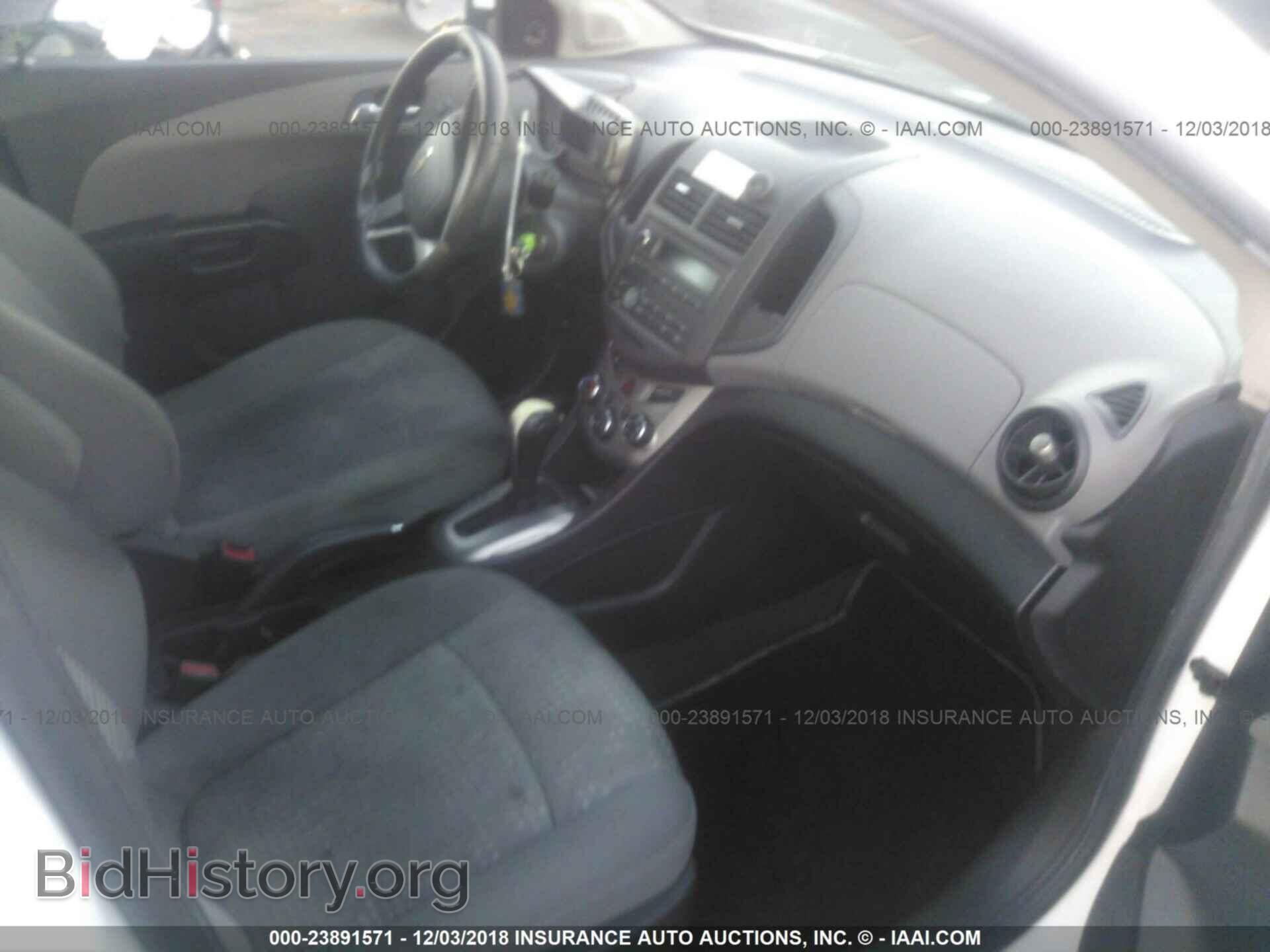 2013 Chevrolet Sonic - VIN: 1G1JA6SH4D4200197 - Фото 5