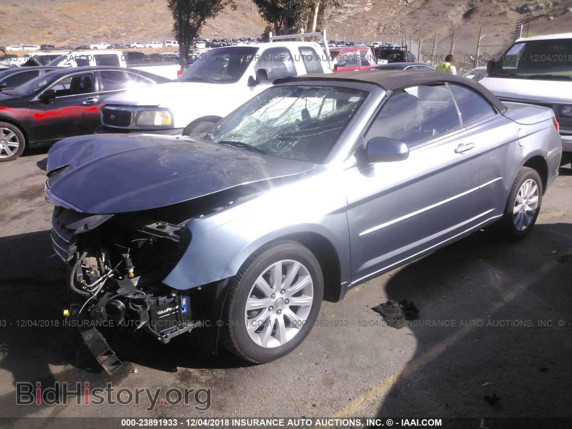 2010 CHRYSLER SEBRING - VIN: 1C3BC5ED2AN165064 - Фото 2