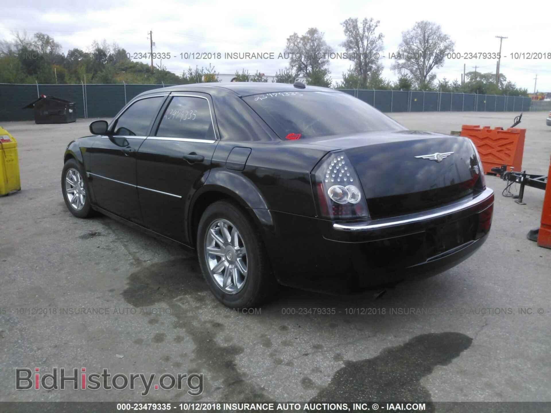 2005 CHRYSLER 300C - VIN: 2C3JA63H55H145502 - Фото 3