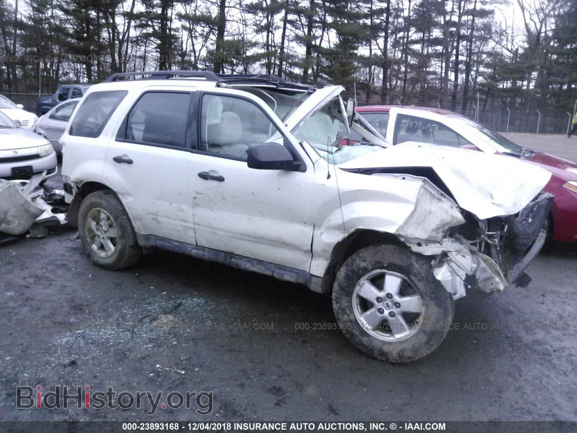 Photo 1FMCU0D77BKC61282 - FORD ESCAPE 2011