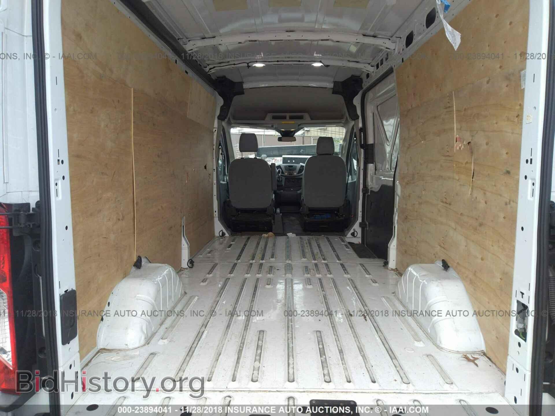 2018 Ford Transit - VIN: 1FTYR2CM3JKA43949 - Фото 8