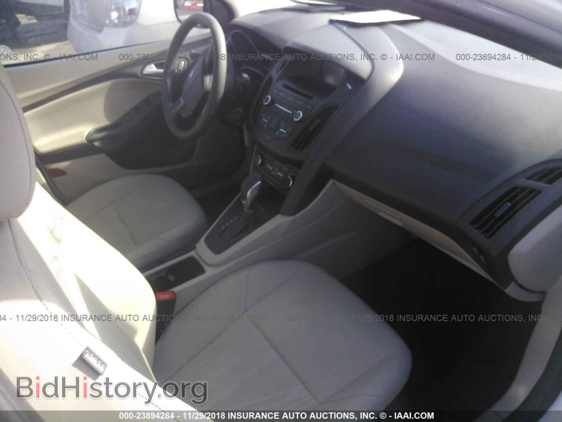 2017 Ford Focus - VIN: 1FADP3K22HL248876 - Фото 5