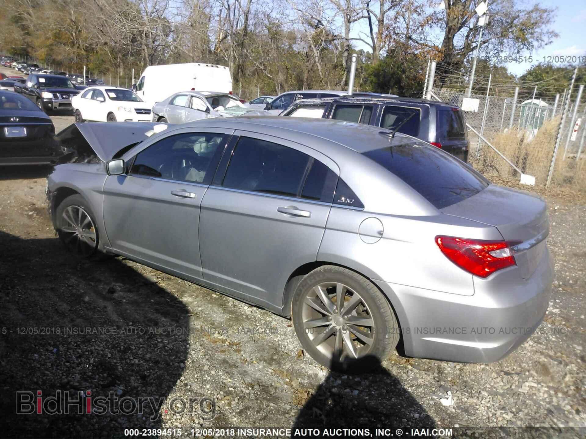 2013 Chrysler 200 - VIN: 1C3CCBCG9DN515620 - Photo 3