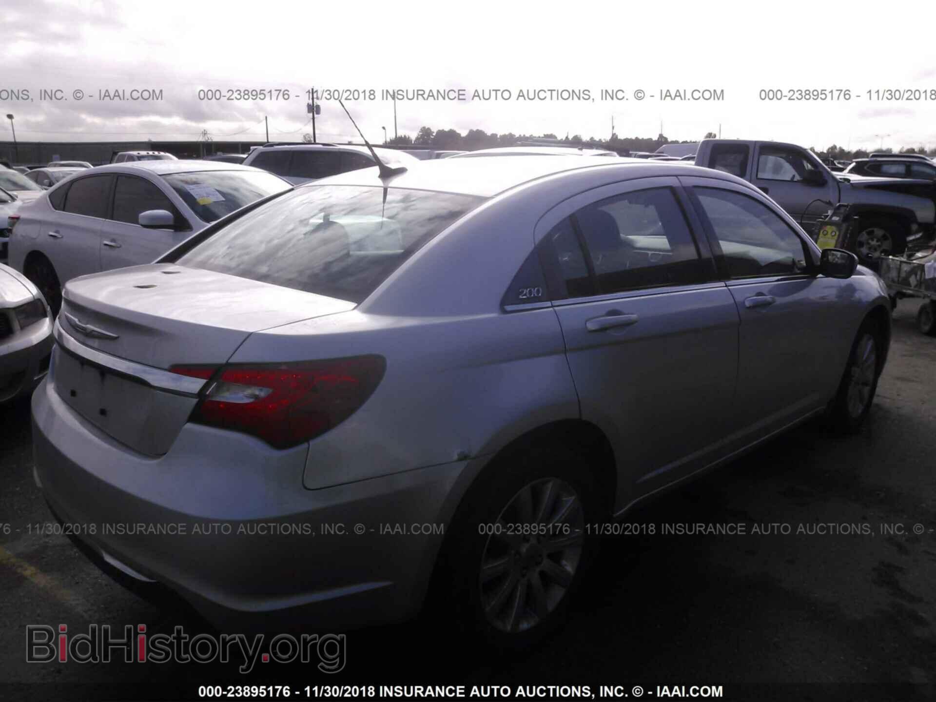2011 CHRYSLER 200 - VIN: 1C3BC1FB0BN538044 - Photo 4
