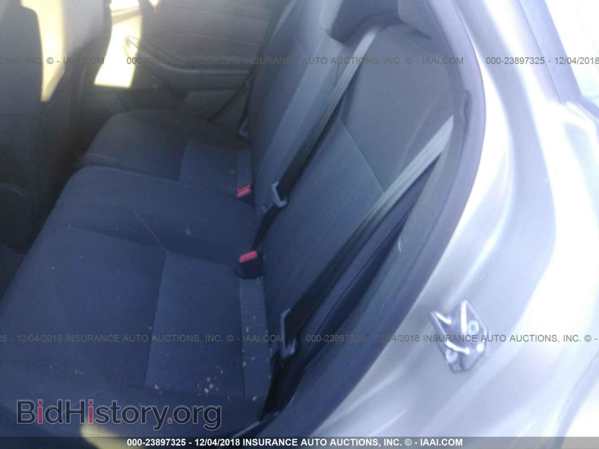 2015 Ford Focus - VIN: 1FADP3K26FL371903 - Photo 8