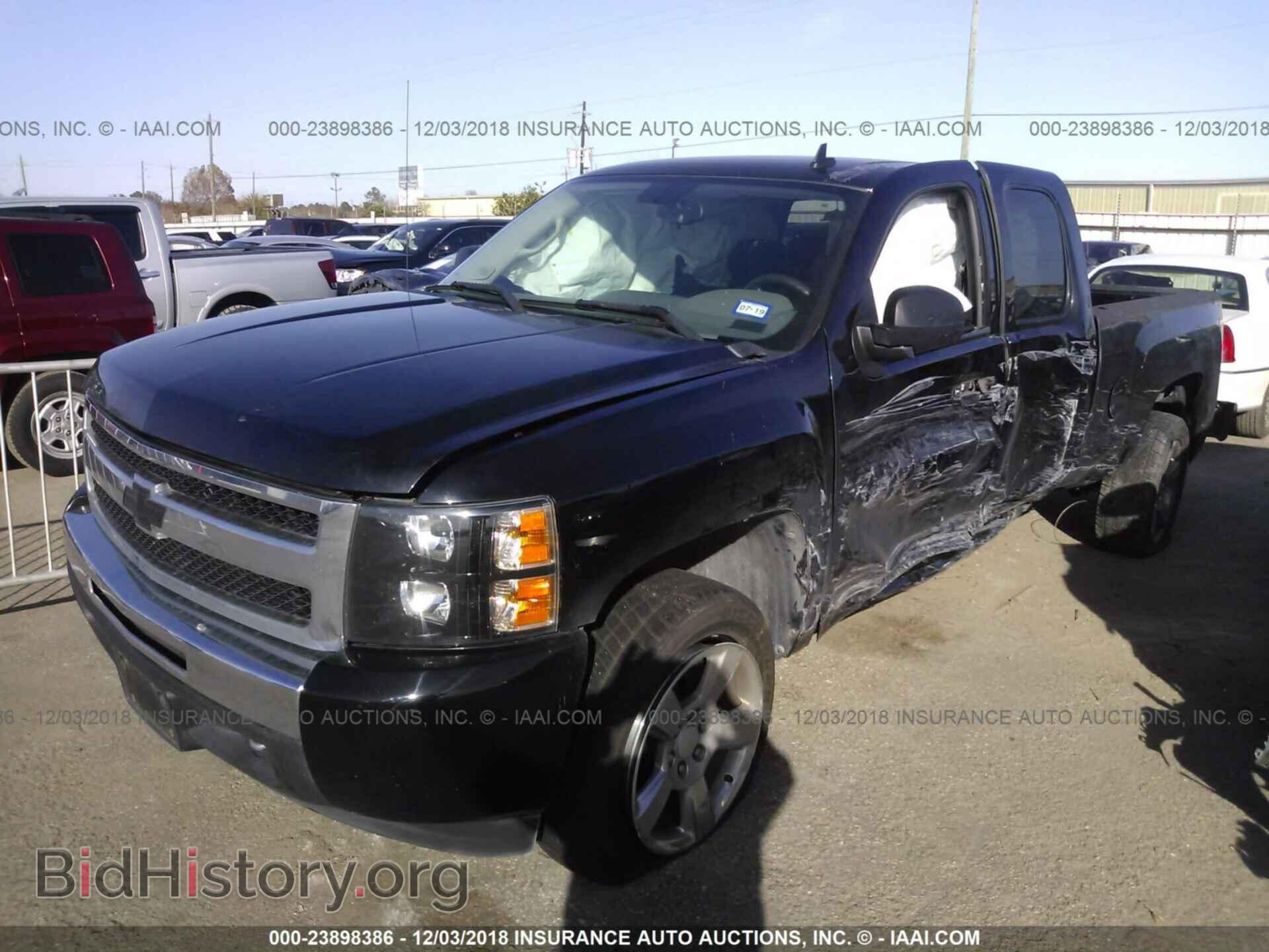 2010 CHEVROLET SILVERADO - VIN: 1GCSCREA8AZ190844 - Фото 2