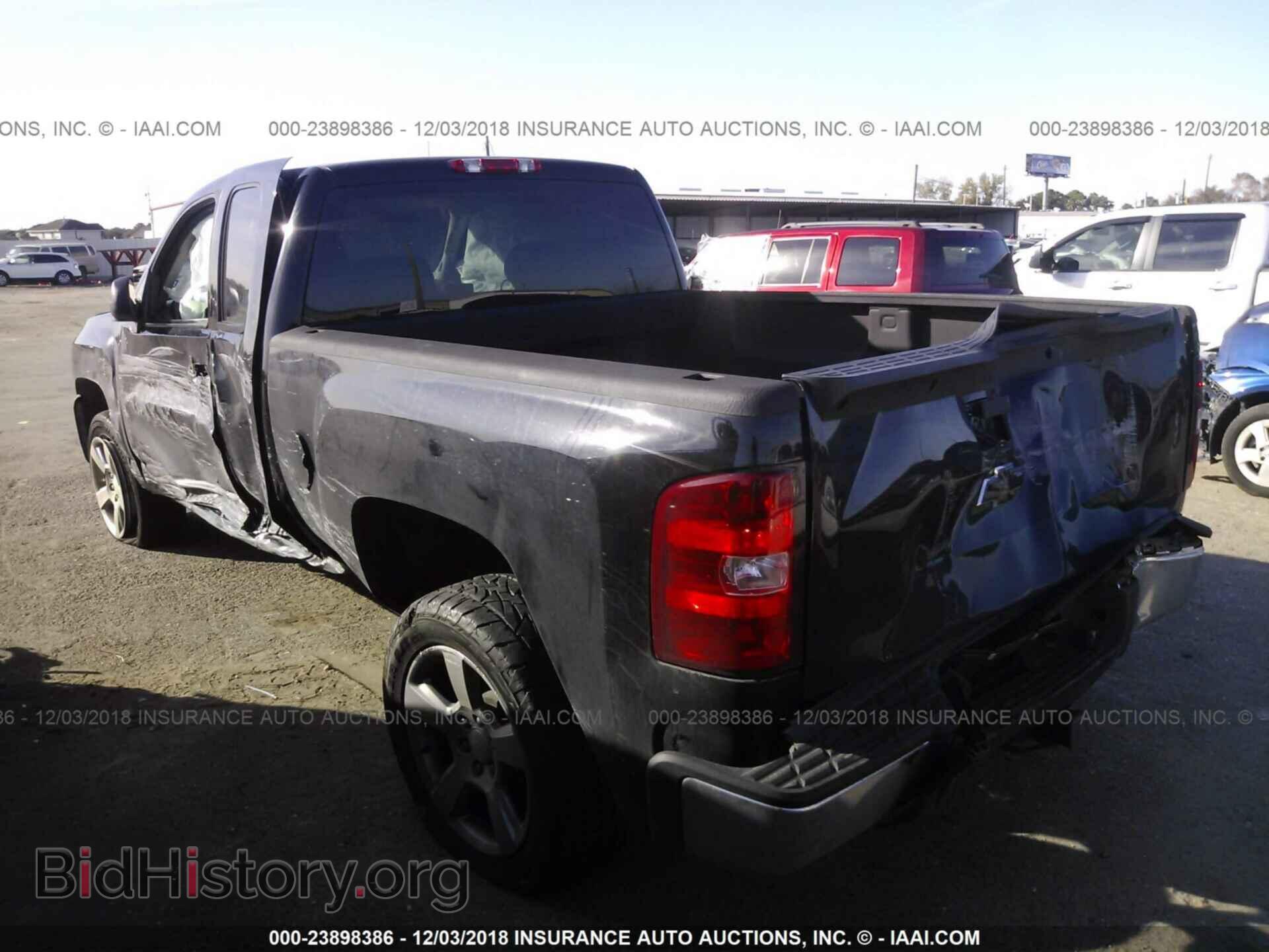 2010 CHEVROLET SILVERADO - VIN: 1GCSCREA8AZ190844 - Фото 3