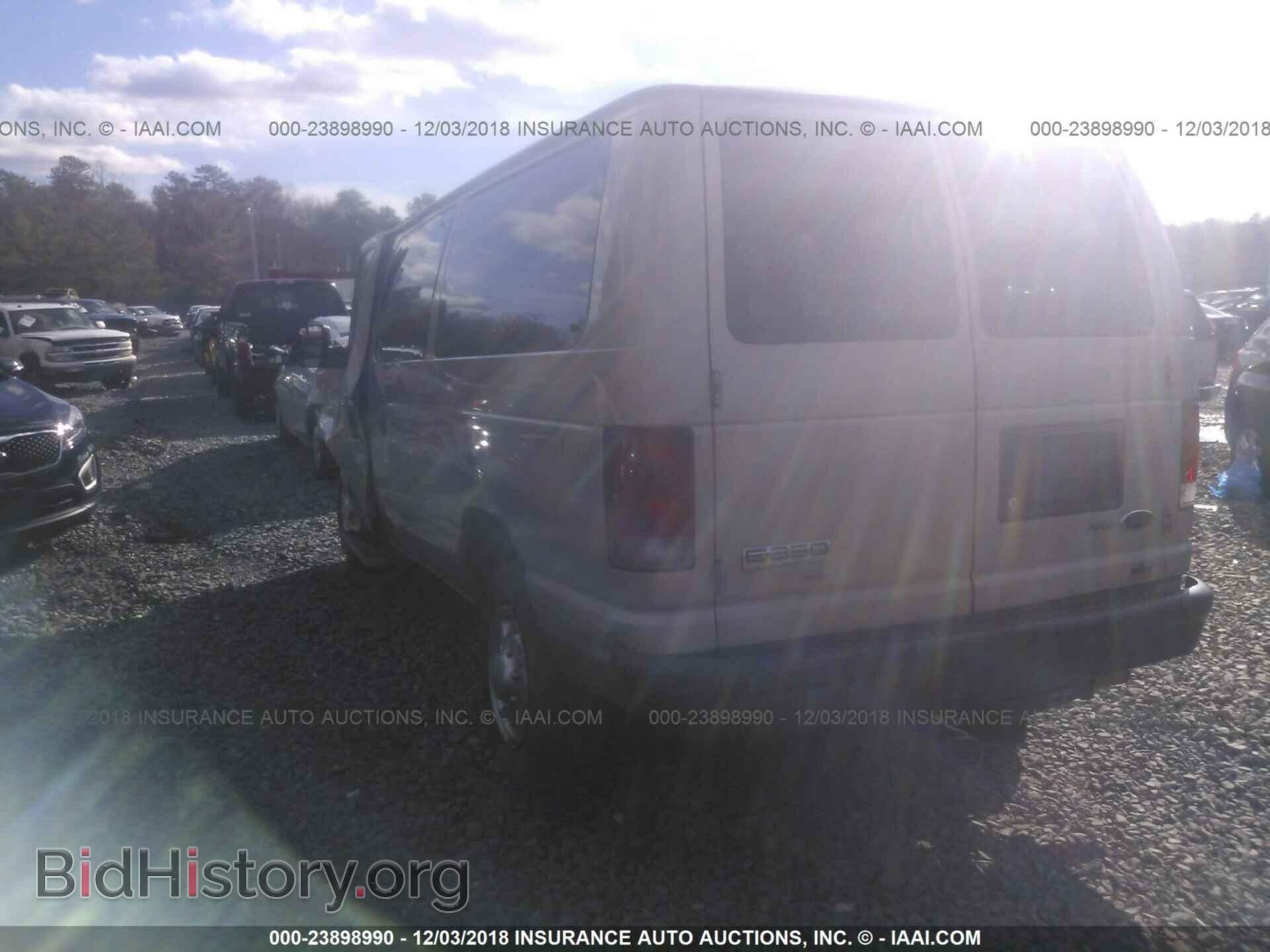 2011 Ford Econoline - VIN: 1FBNE3BL0BDB39237 - Фото 3