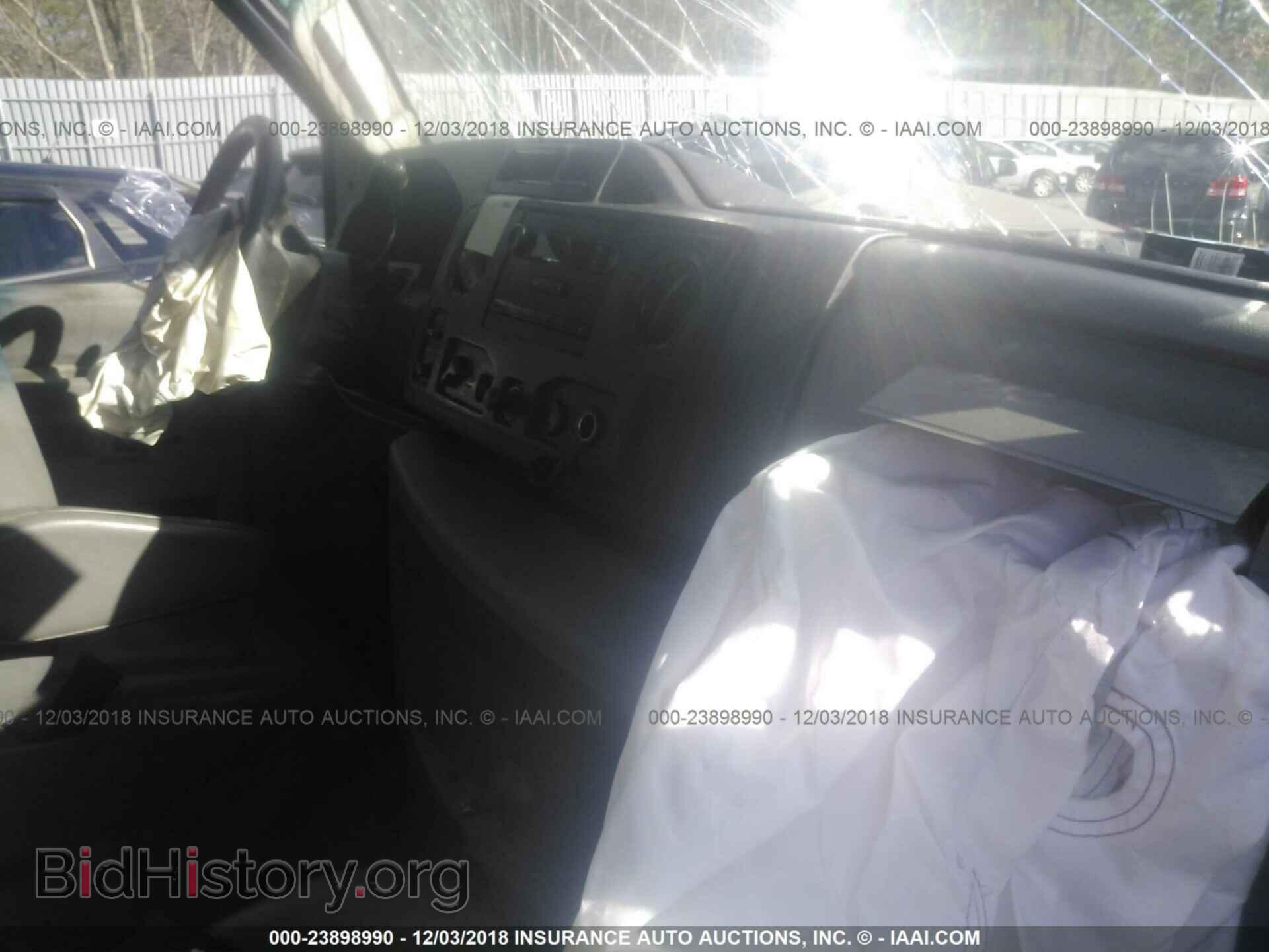 2011 Ford Econoline - VIN: 1FBNE3BL0BDB39237 - Фото 5