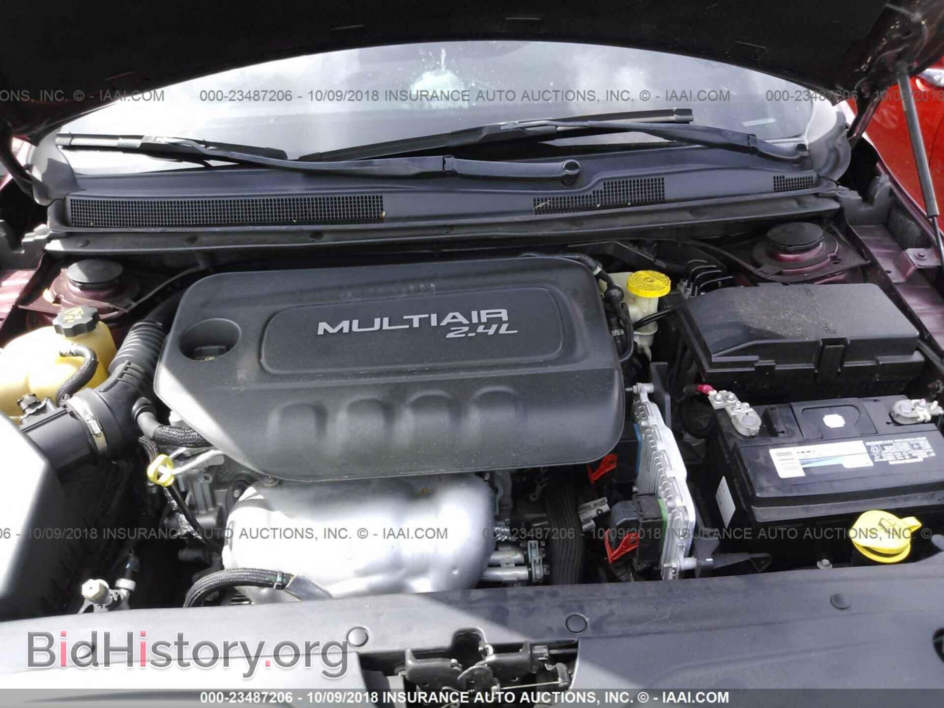 2015 CHRYSLER 200 - VIN: 1C3CCCBB9FN714925 - Фото 10