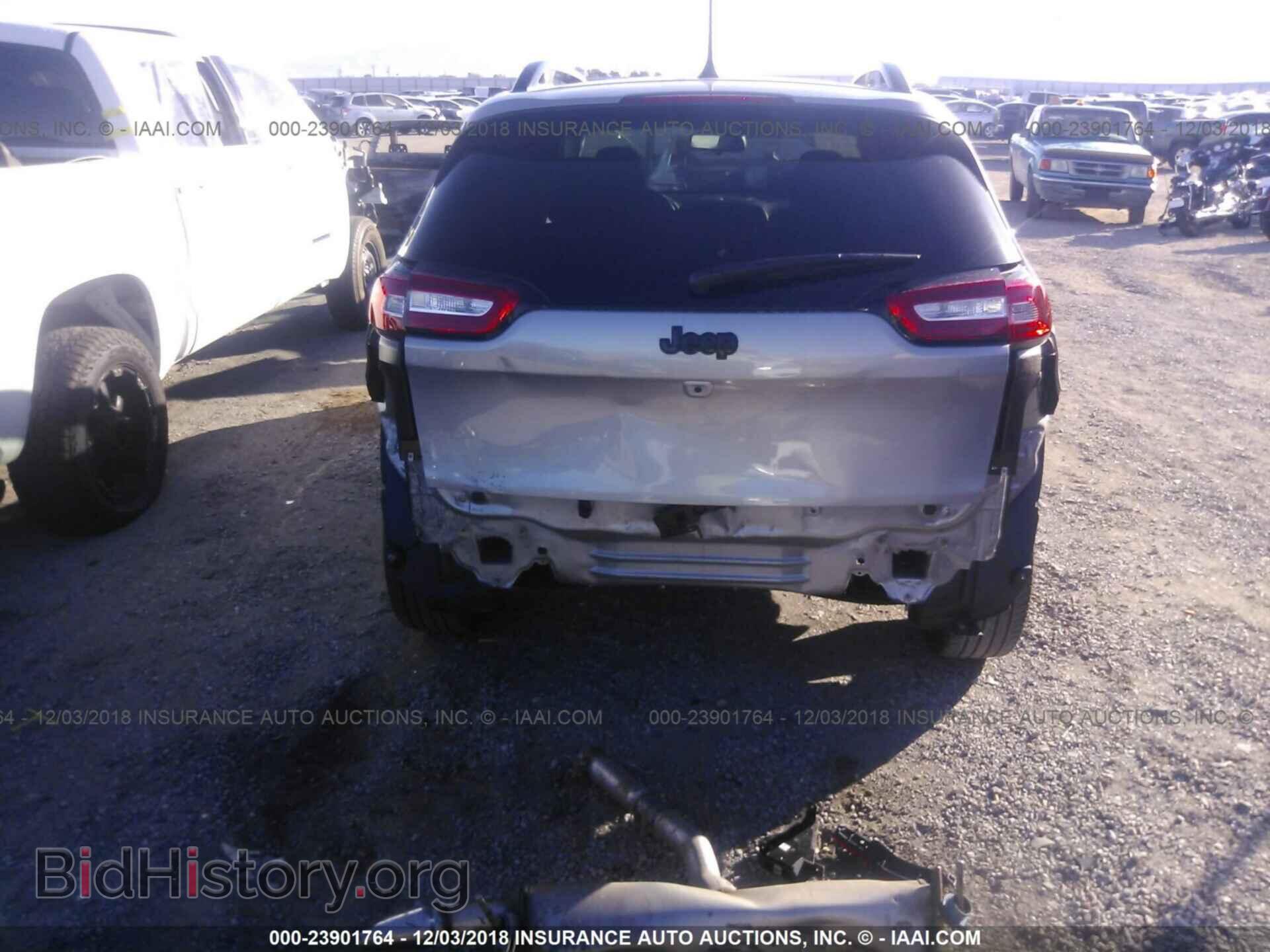 2018 Jeep Cherokee - VIN: 1C4PJLCB6JD511426 - Фото 6